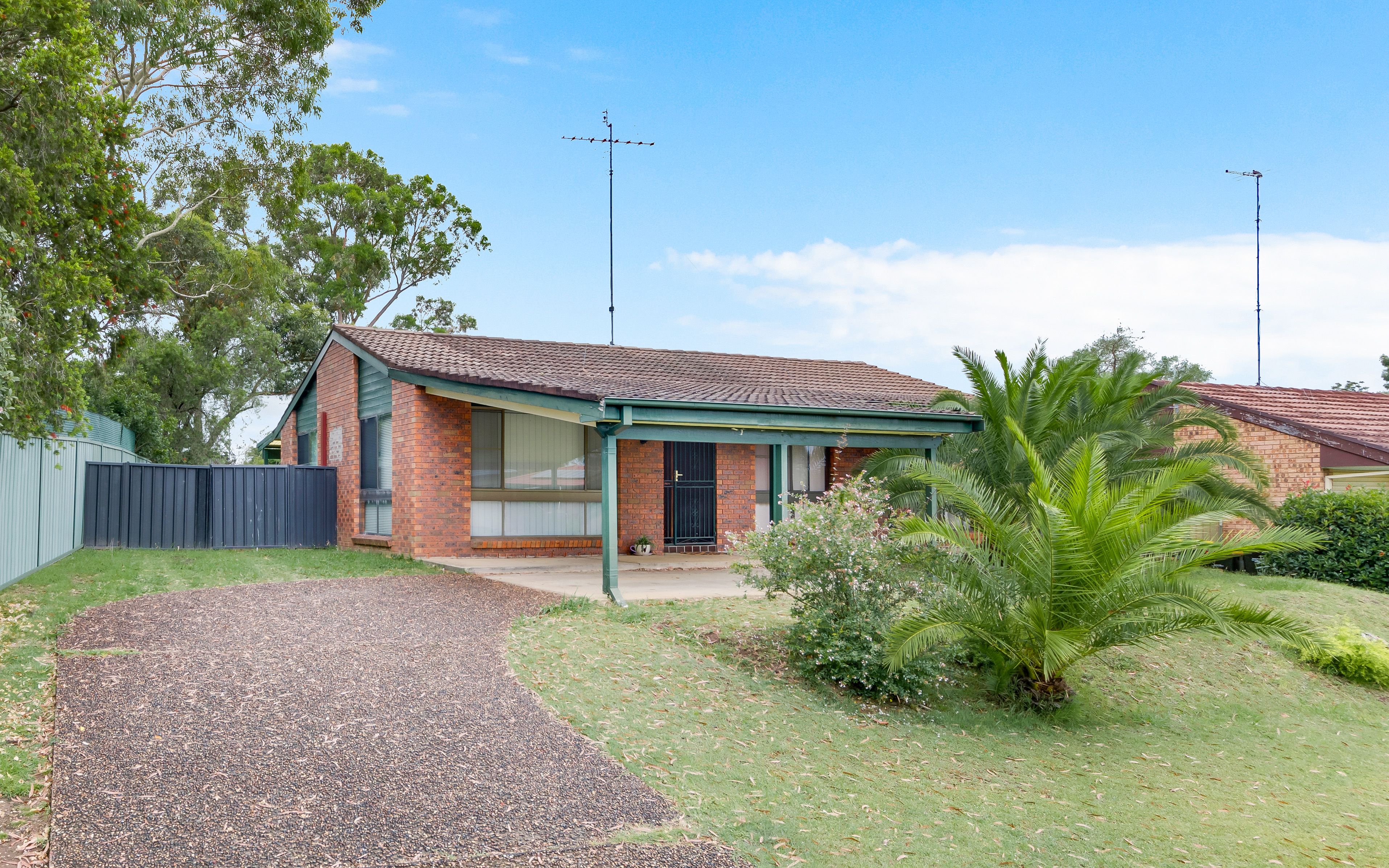 4 Lilley Street, St Clair, NSW 2759