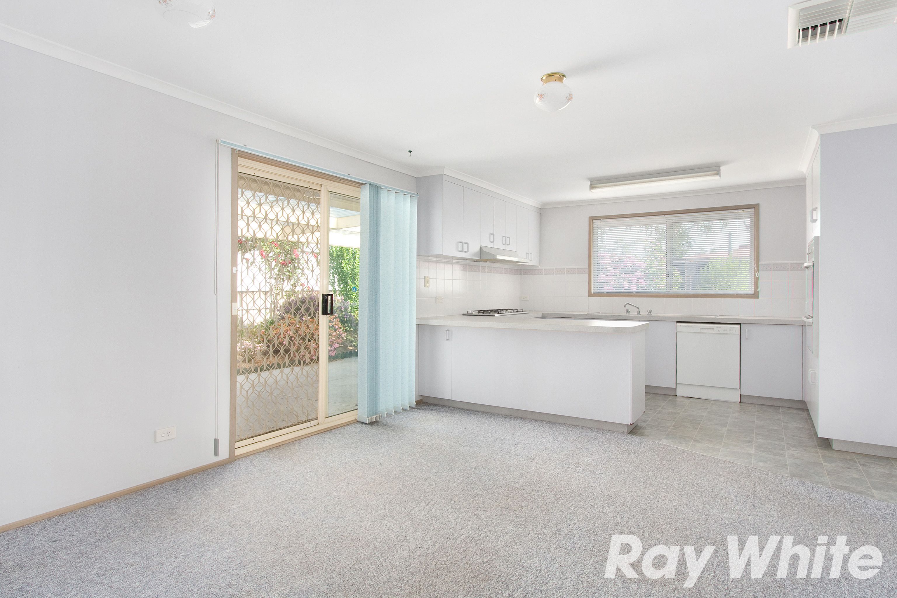 45 Barrington Drive, Pakenham, VIC 3810