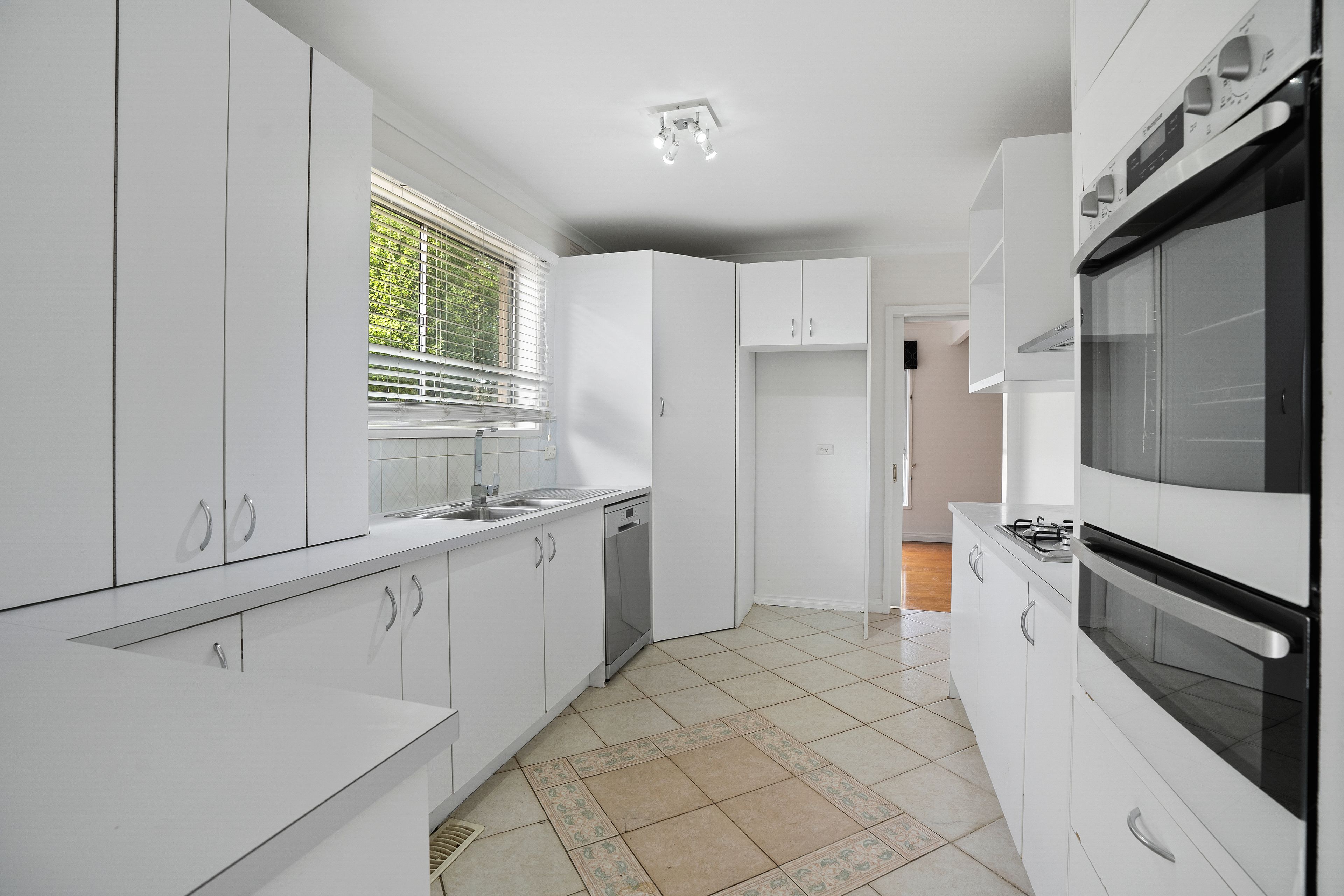 114 Anne Road, Knoxfield, VIC 3180