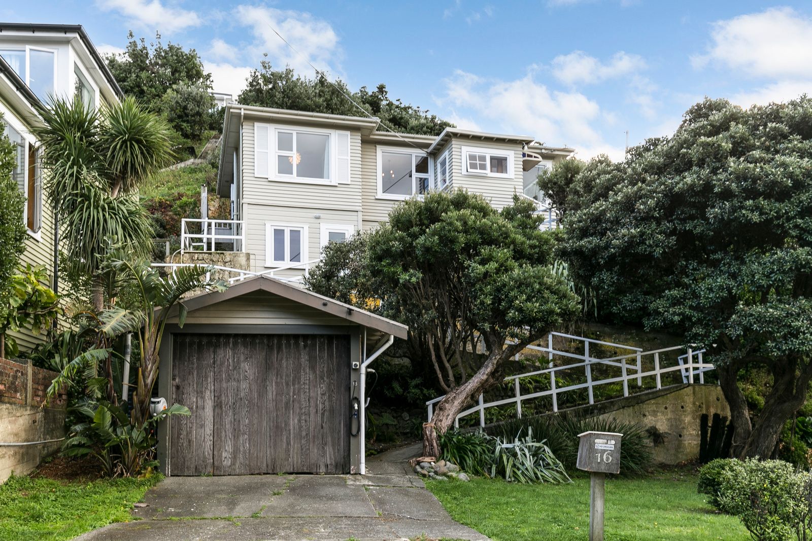 16 Hungerford Road, Lyall Bay, Wellington City