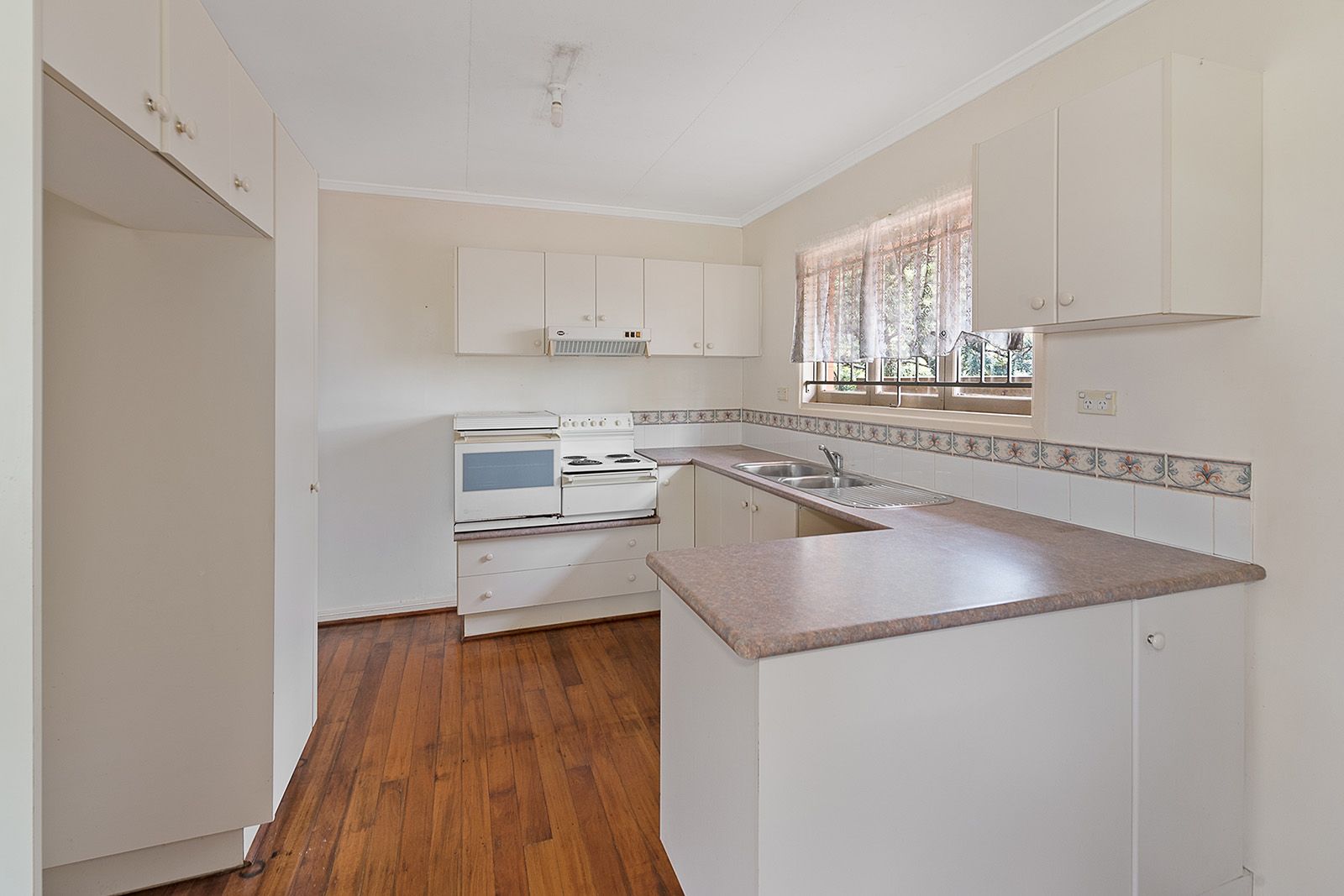 10 Arthur Street, Woodridge, QLD 4114