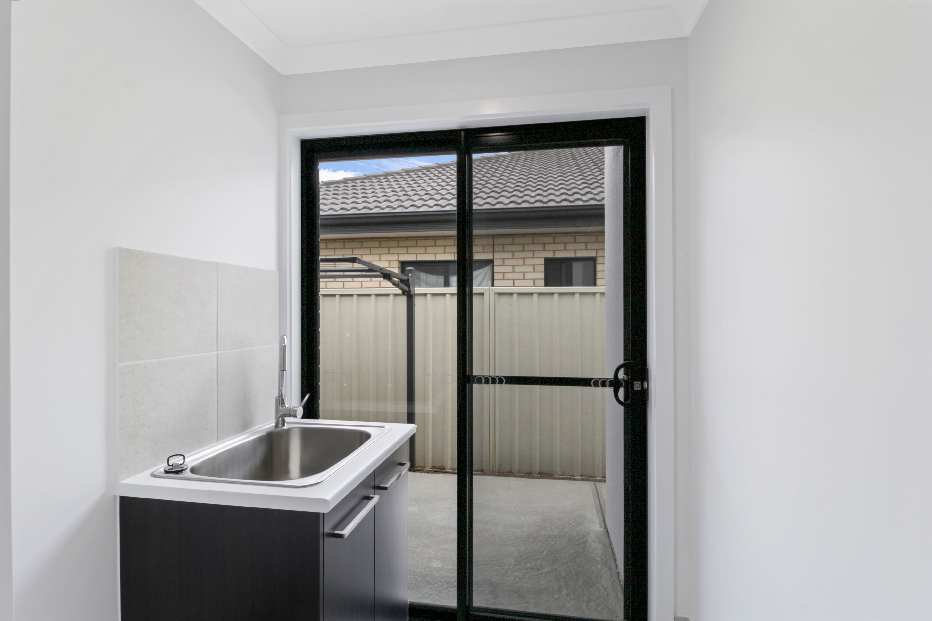 37B Flinders Street — photo 15 of 16