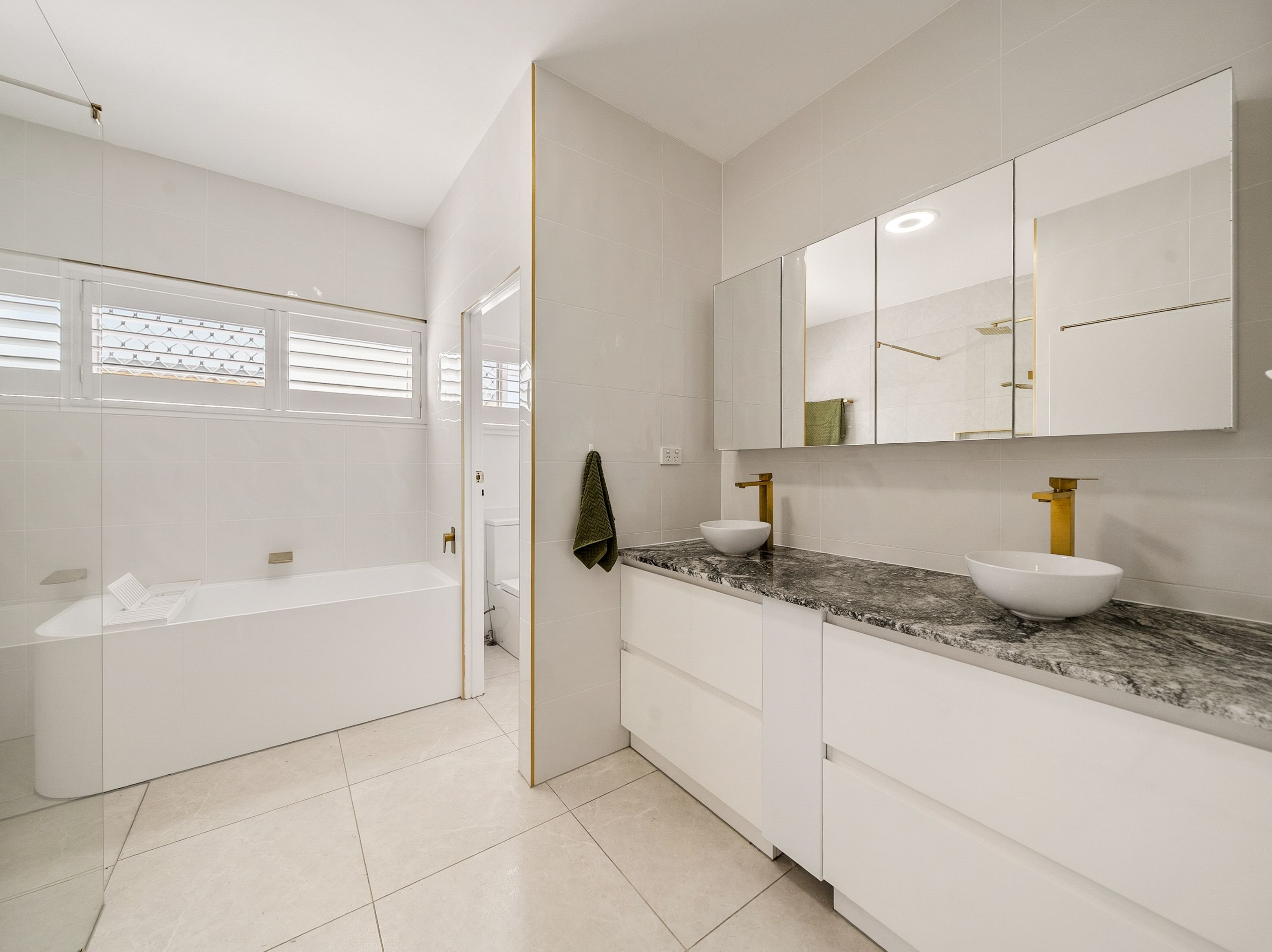 18 Yacht Street — photo 16 of 23