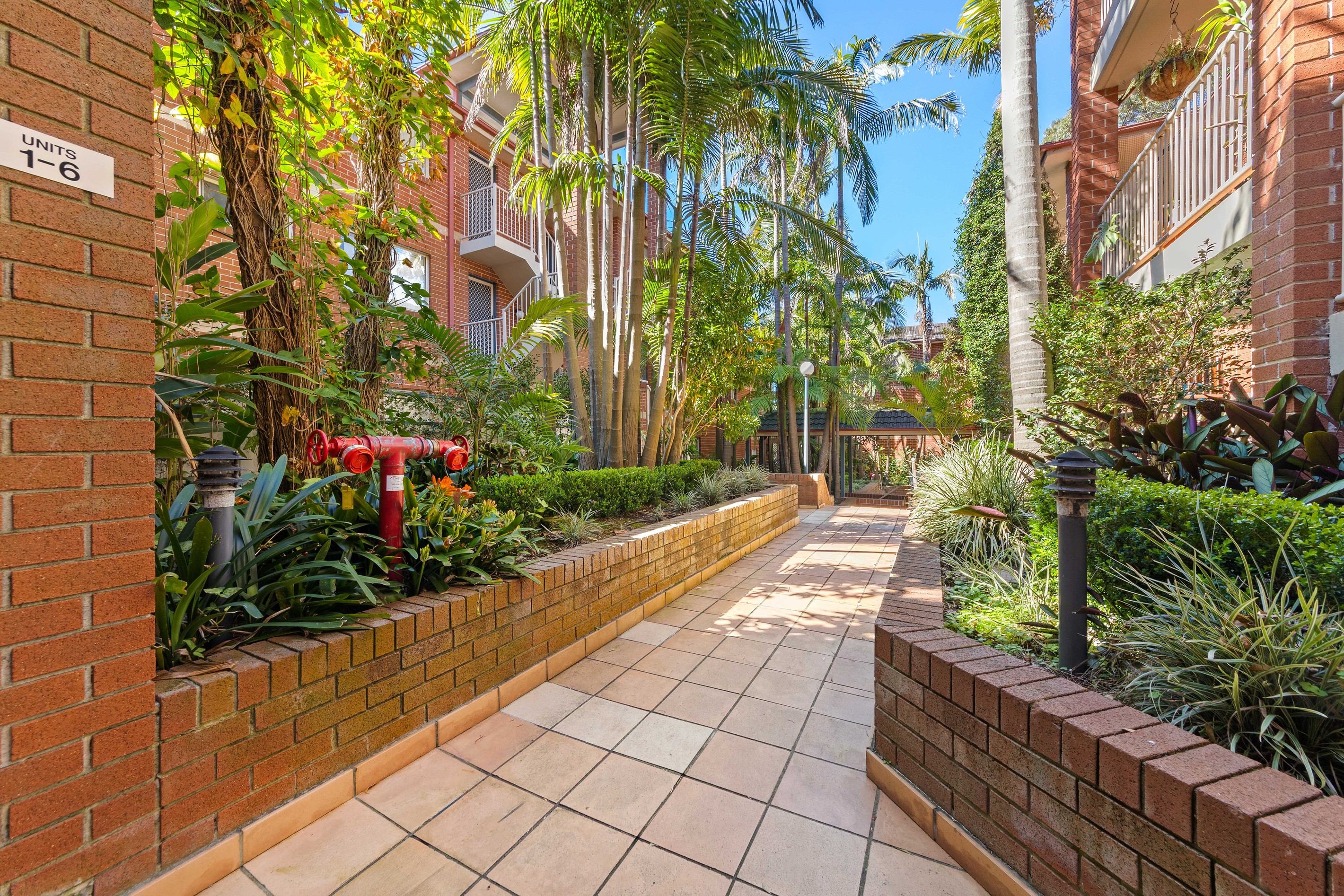 1/92 Hunter Street, Hornsby, NSW 2077