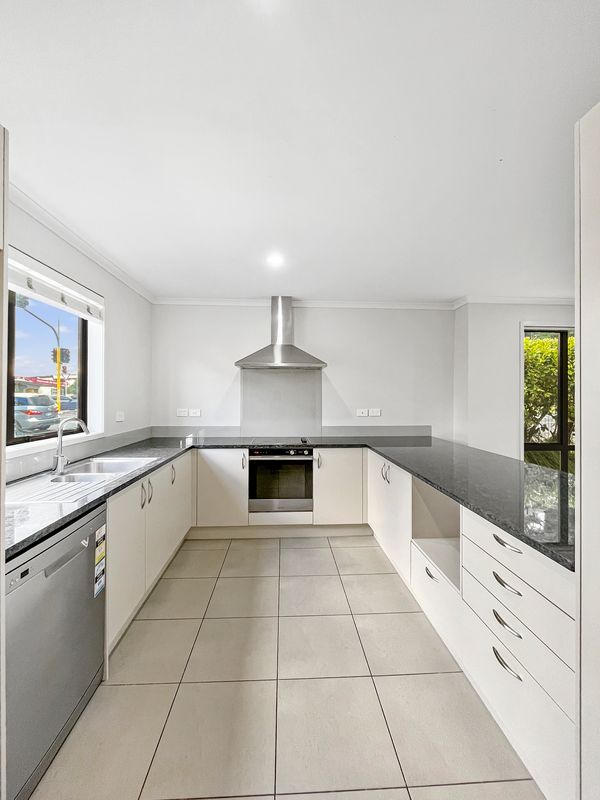 2 Akeake Lane, Manurewa, Manukau City