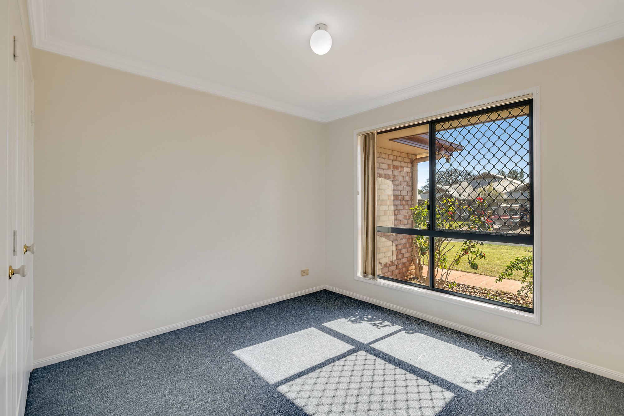 12 Lavarack Street — photo 13 of 22