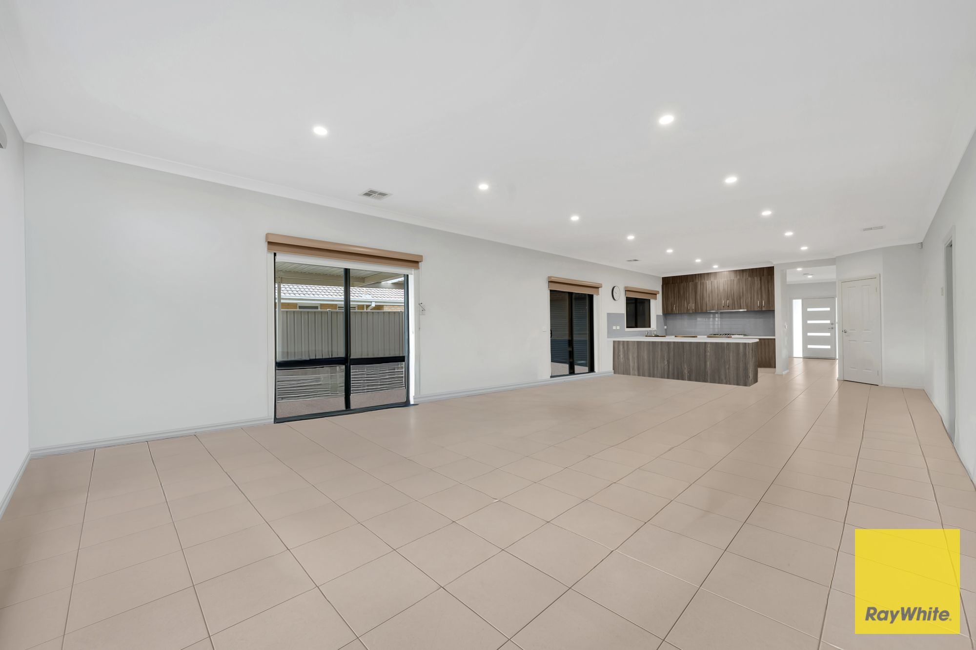 12 Mckenzie Crescent — photo 12 of 26