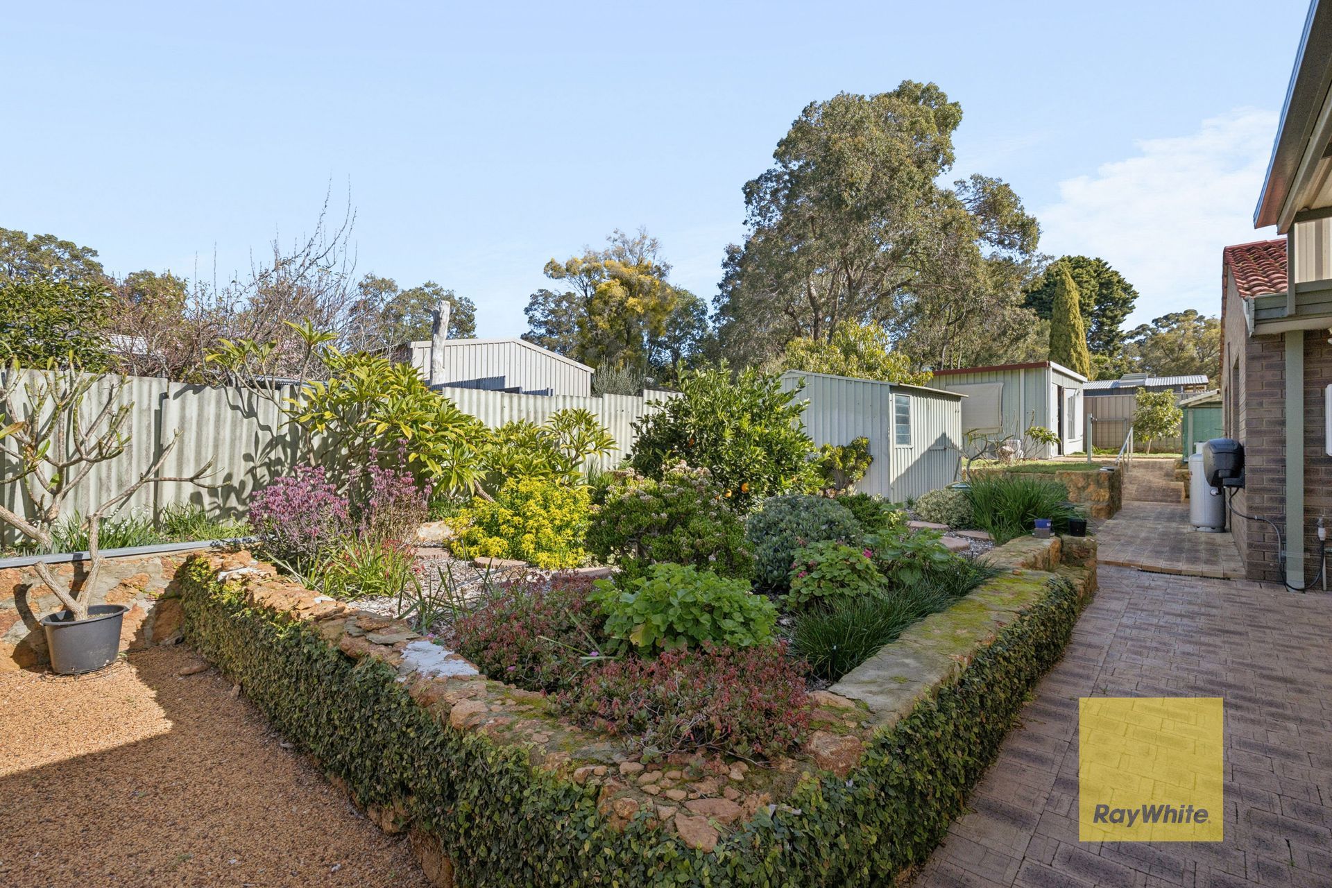 8 Flora Terrace — photo 20 of 30
