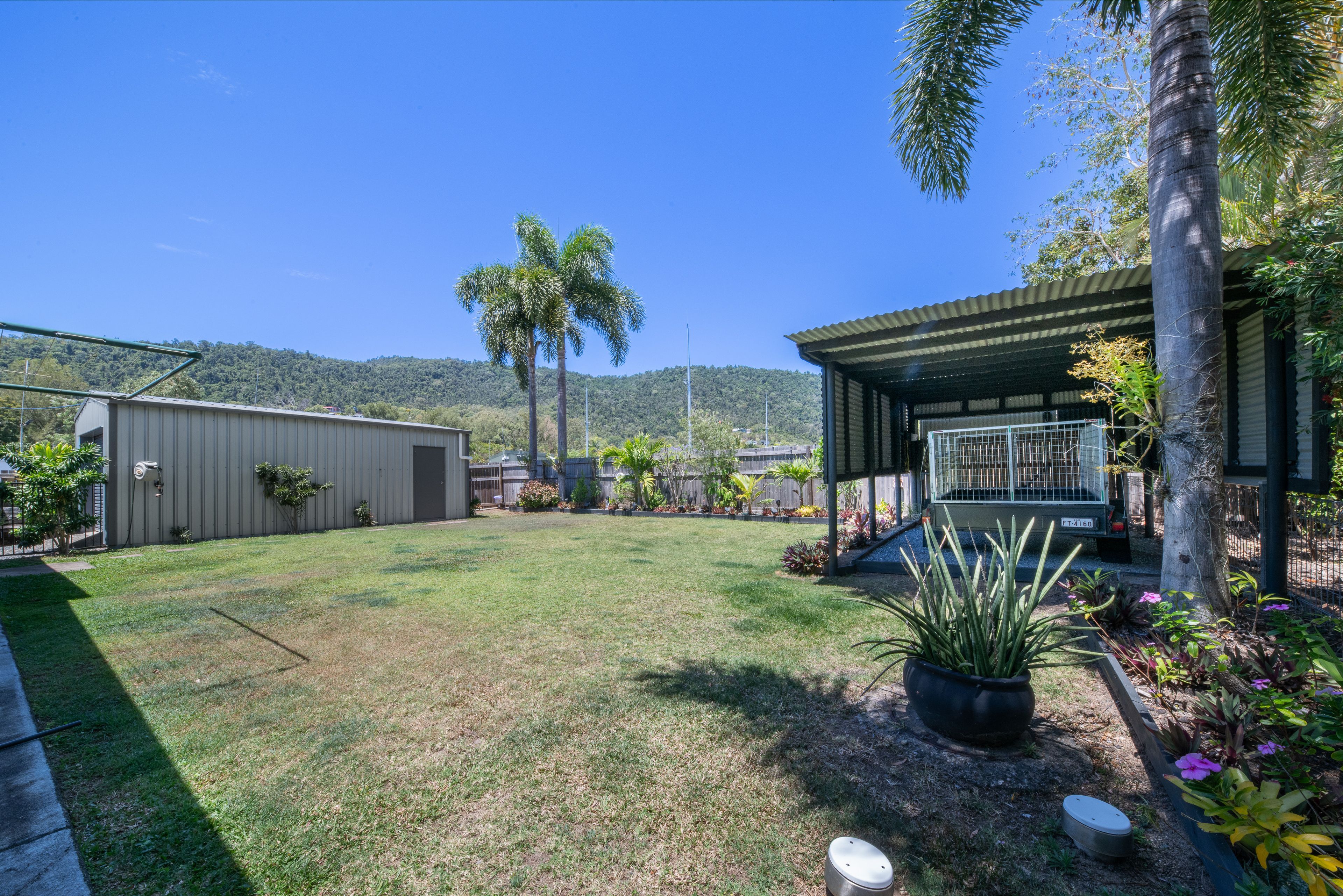 208 Shute Harbour Road — photo 15 of 16