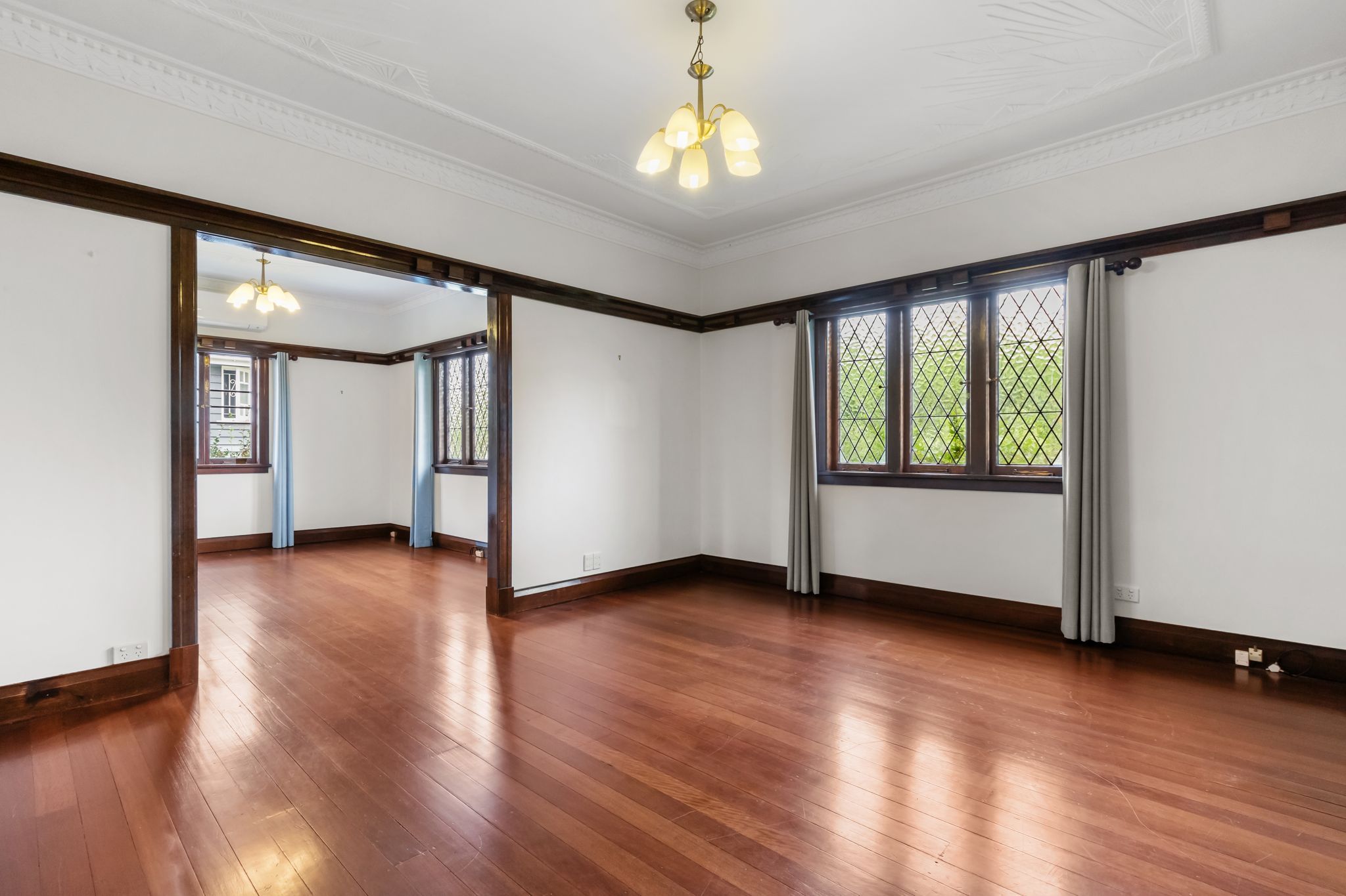 27 Clifford Street, Stafford, QLD 4053