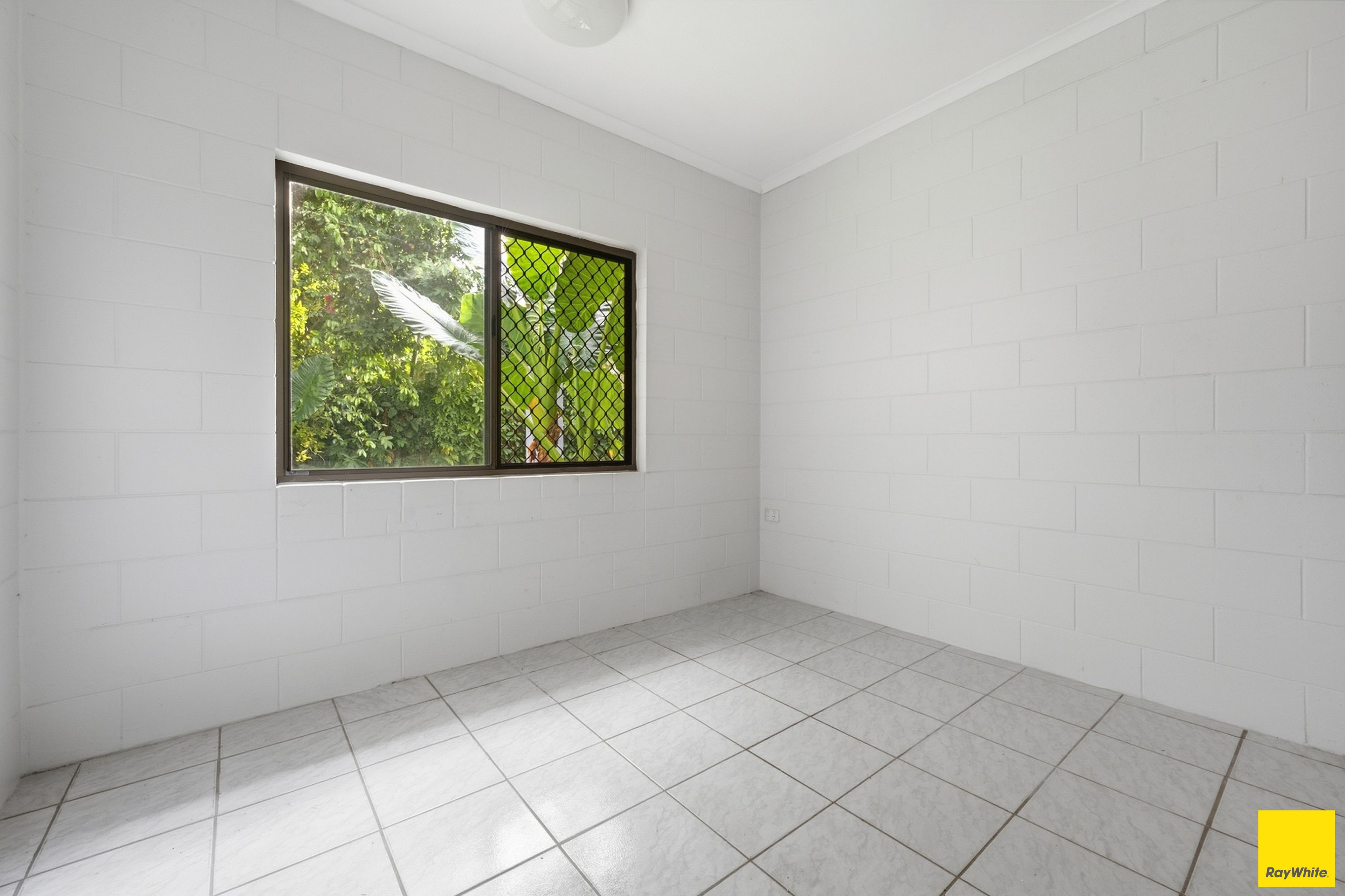 9 Melinga Close — photo 9 of 19