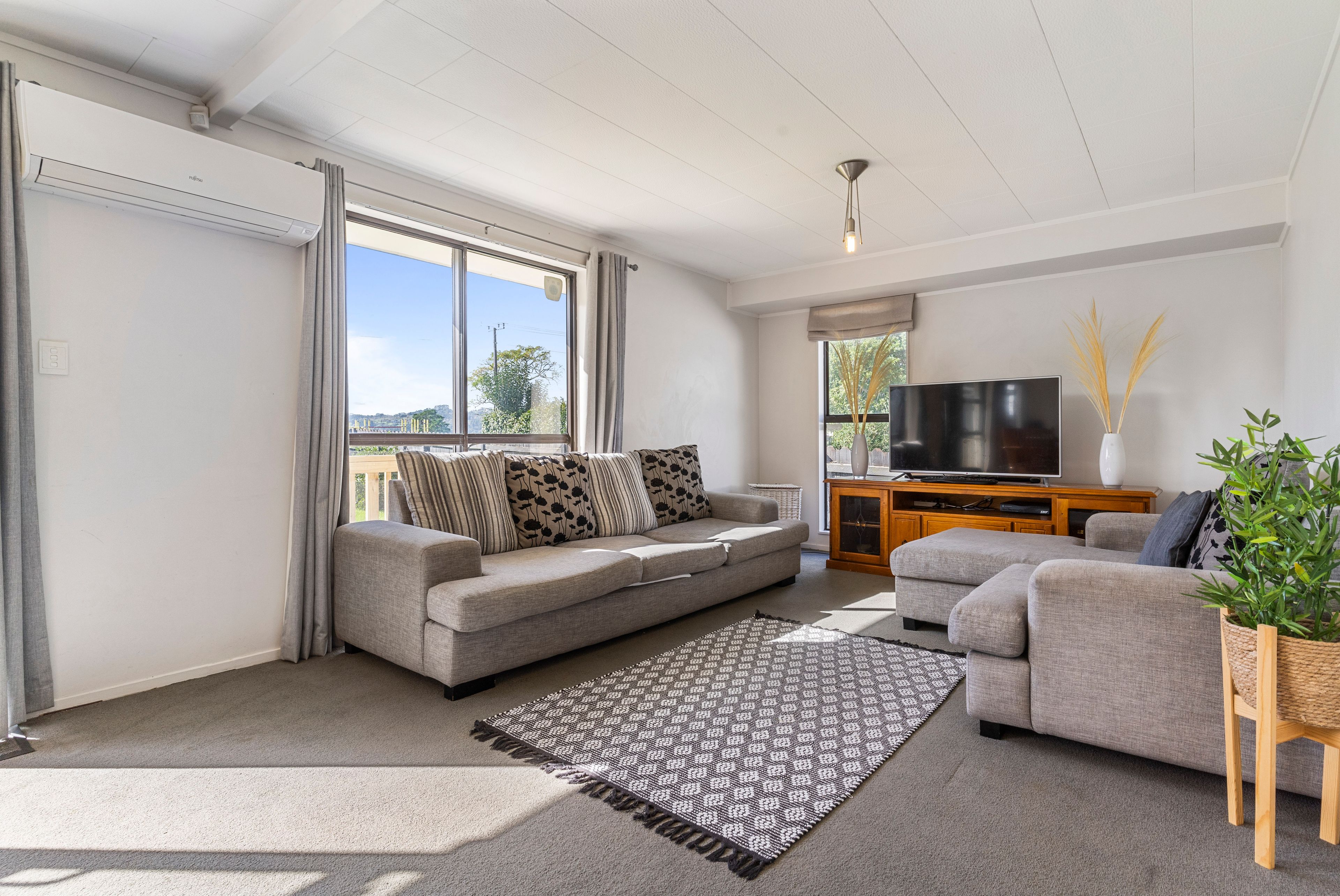 2/195 Great South Road, Drury, Papakura