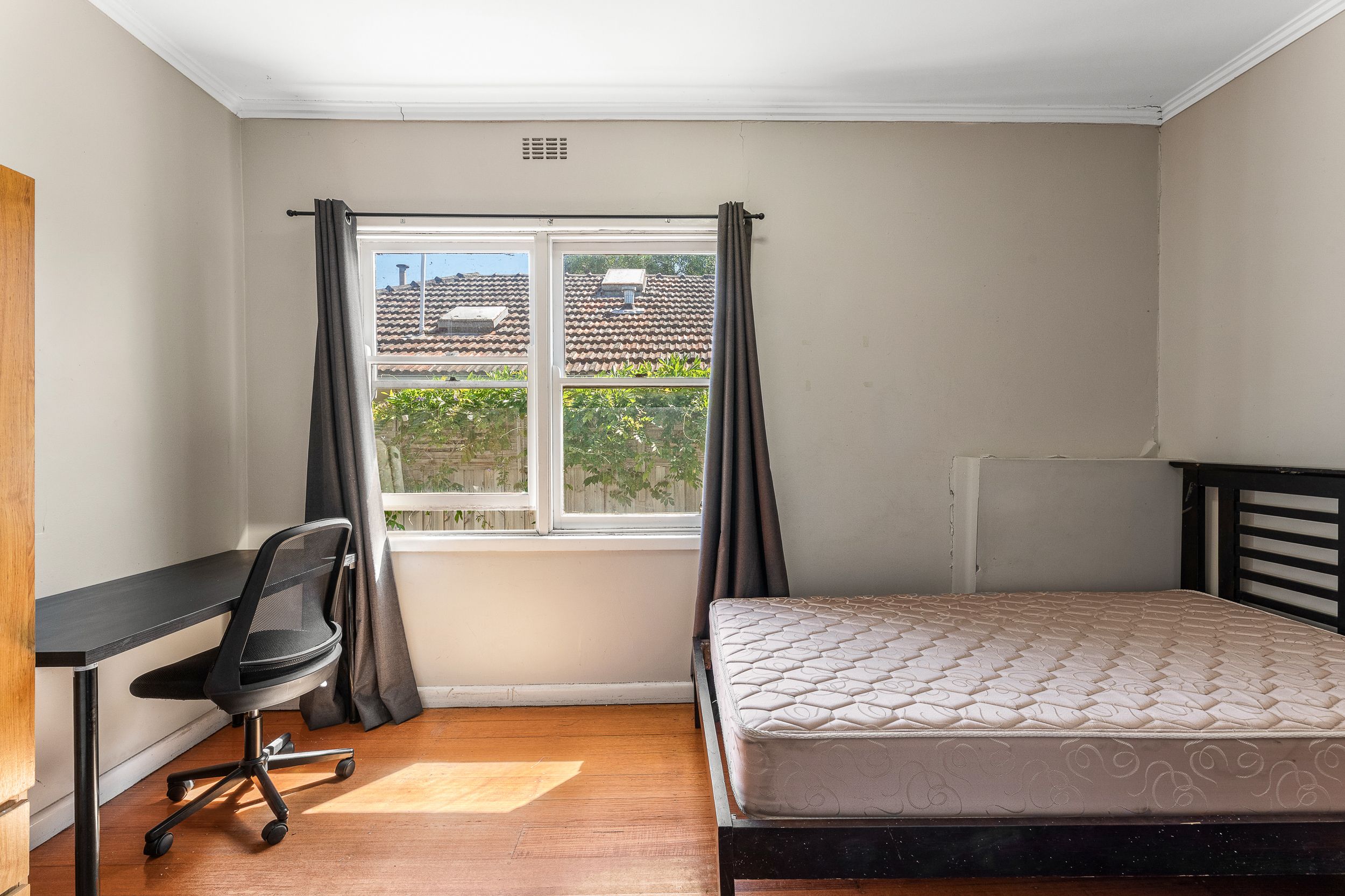 32 Clanbrae Avenue — photo 7 of 18