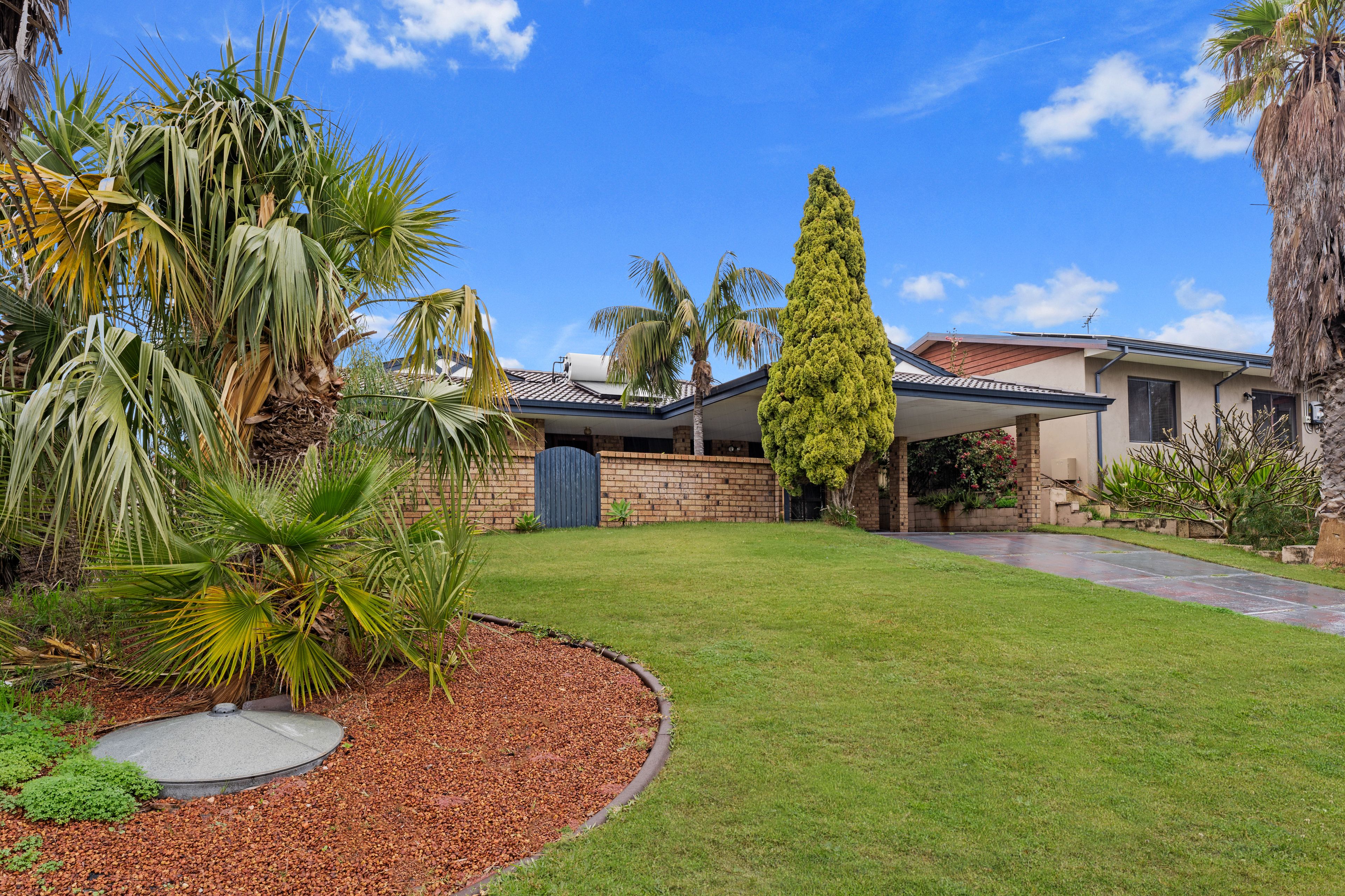 17 Welch Way, Warnbro, WA 6169