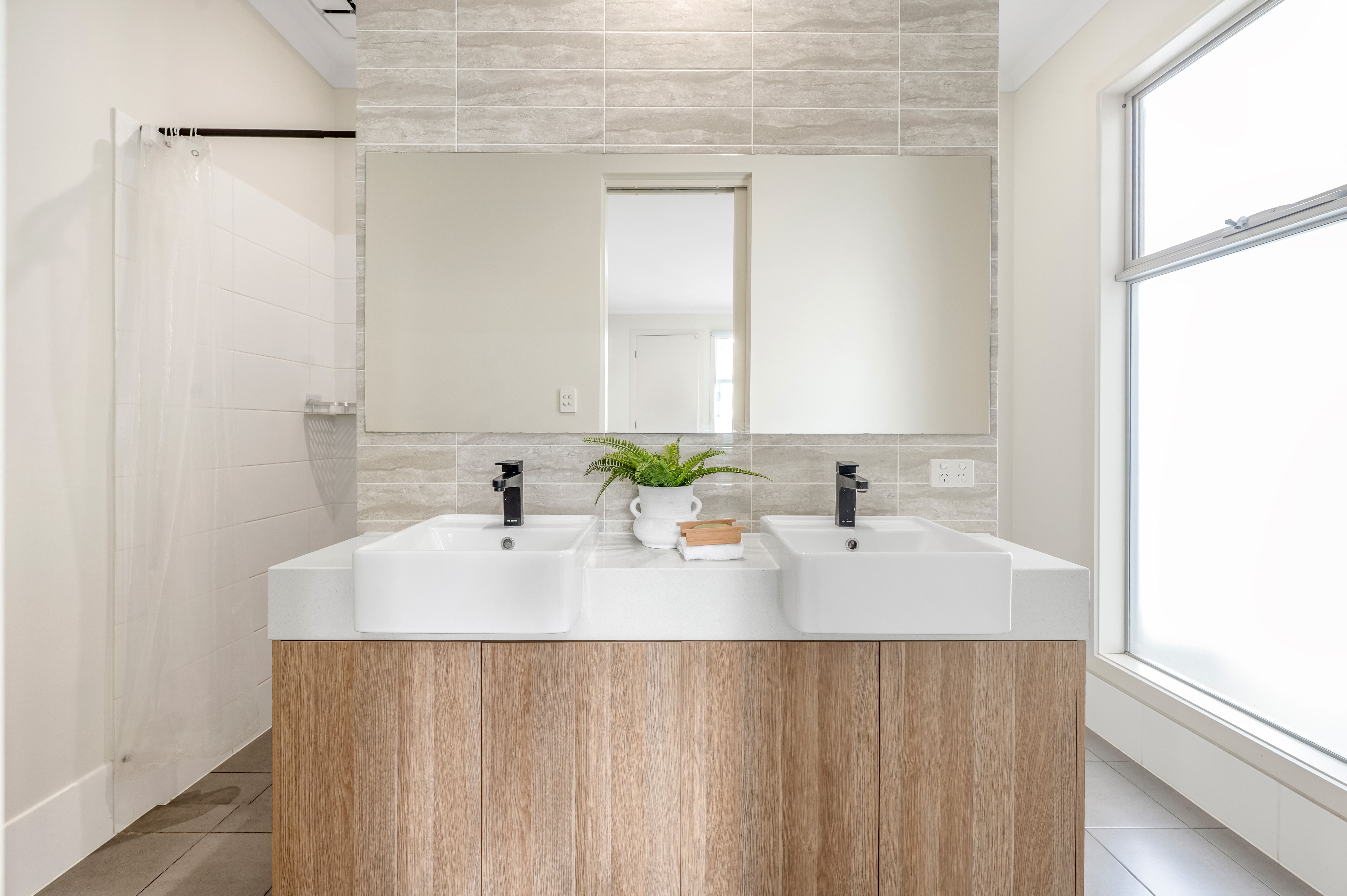 84 Tiara Street — photo 10 of 22