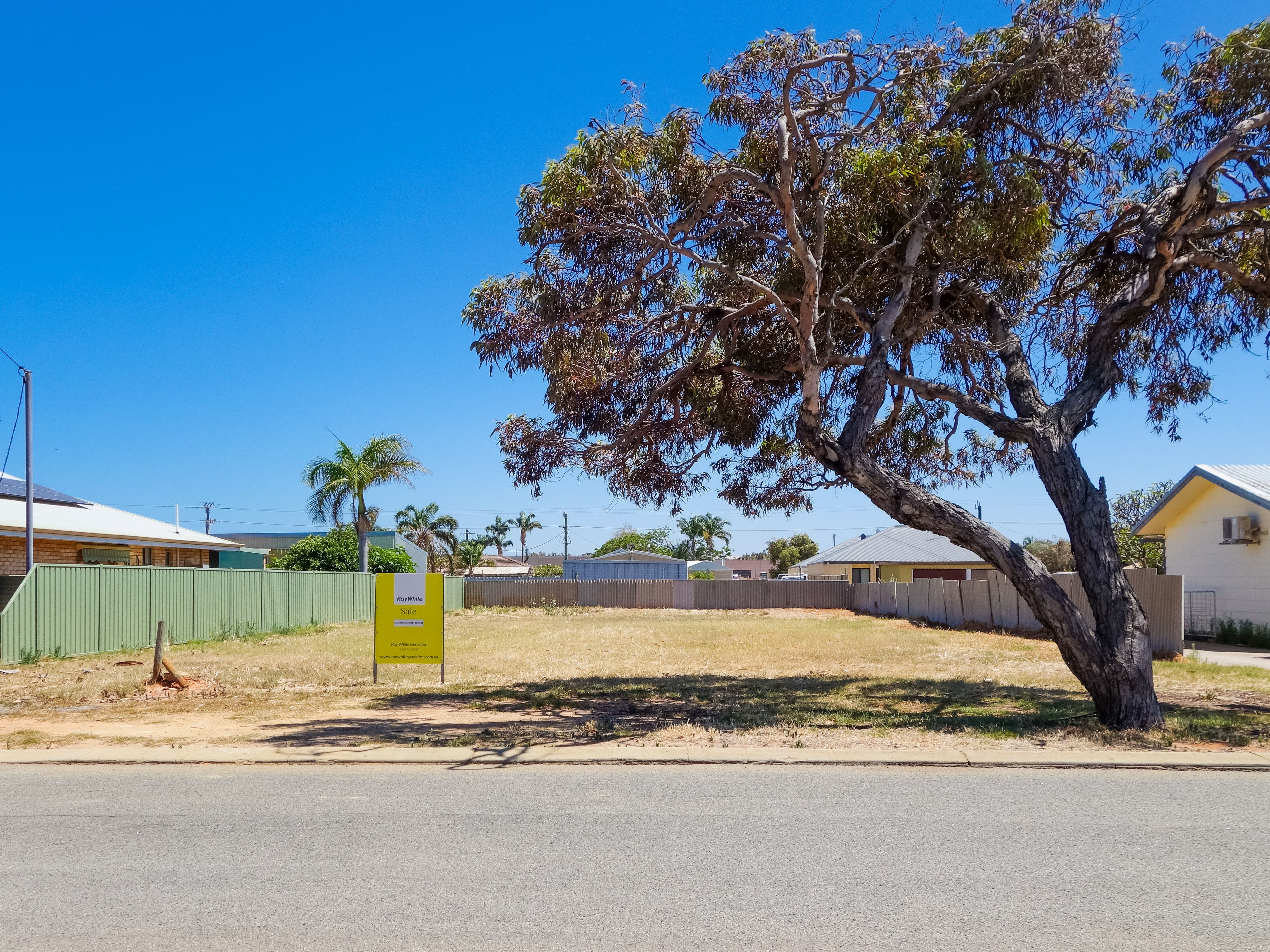 211 First Street, Wonthella, WA 6530