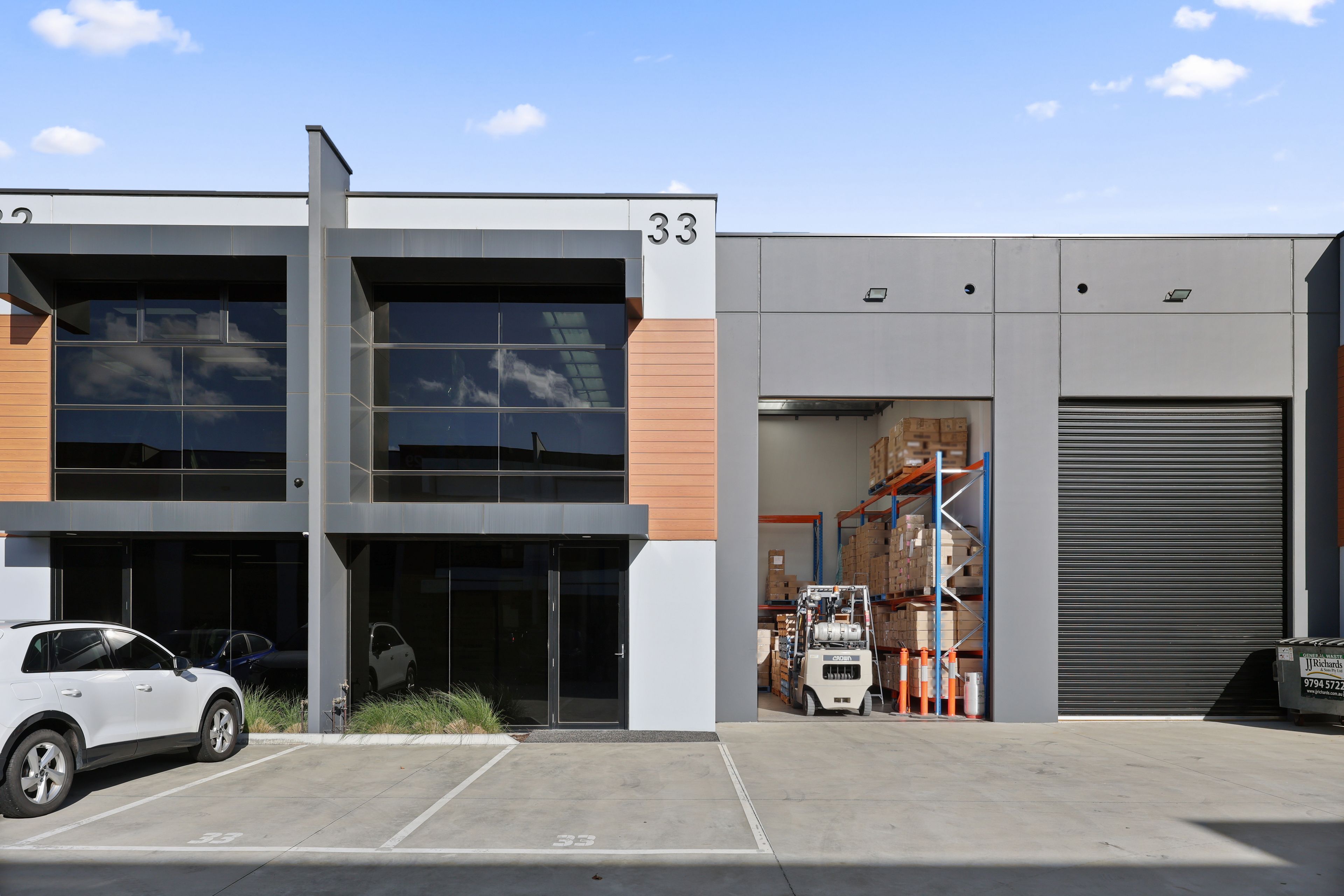 33 Aspen Circuit, Springvale, VIC 3171