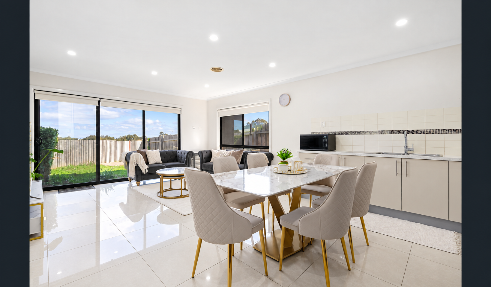 4/12 Merlynston Close — photo 5 of 13