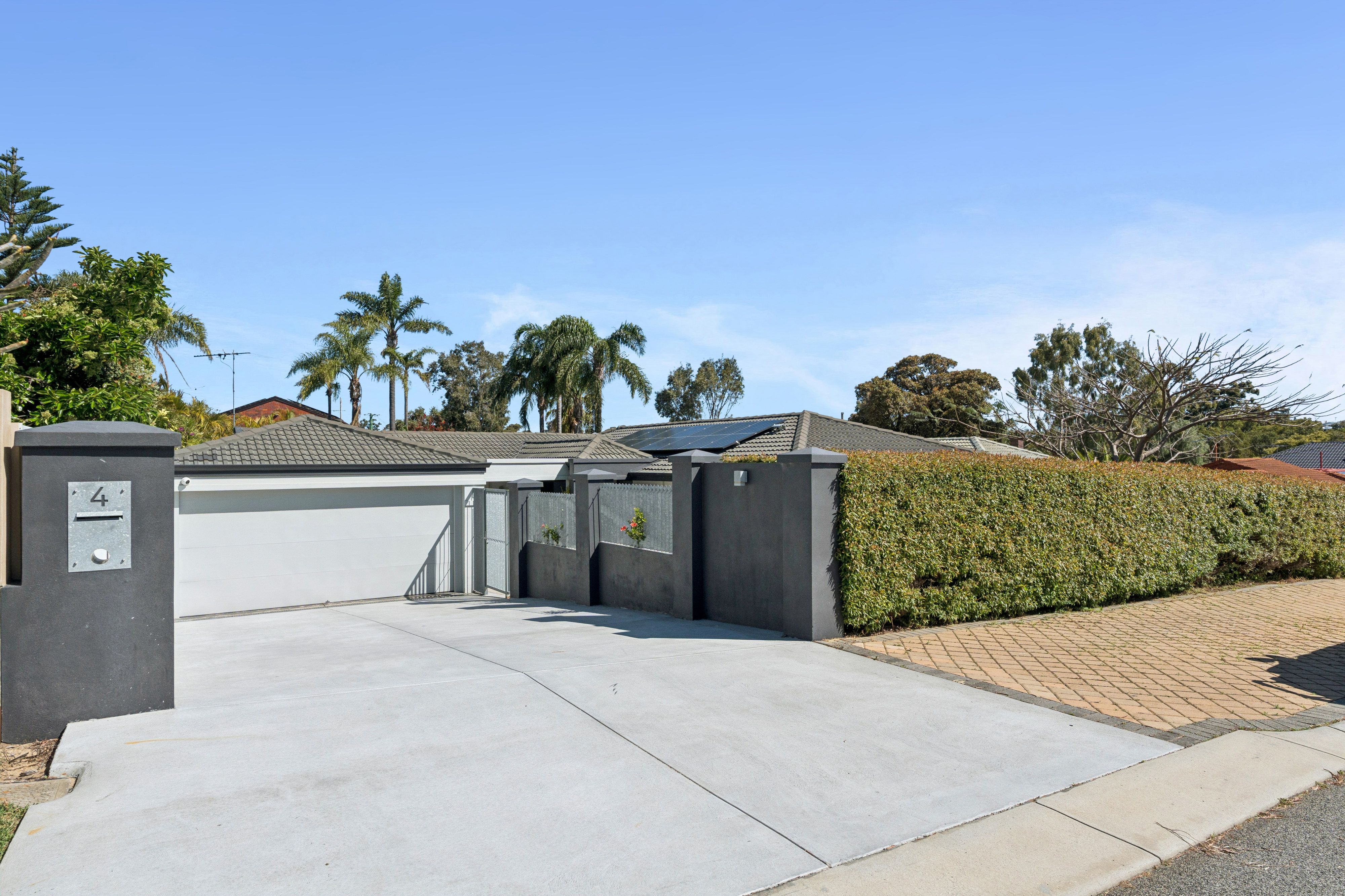 4 Edna Way , Duncraig WA 6023