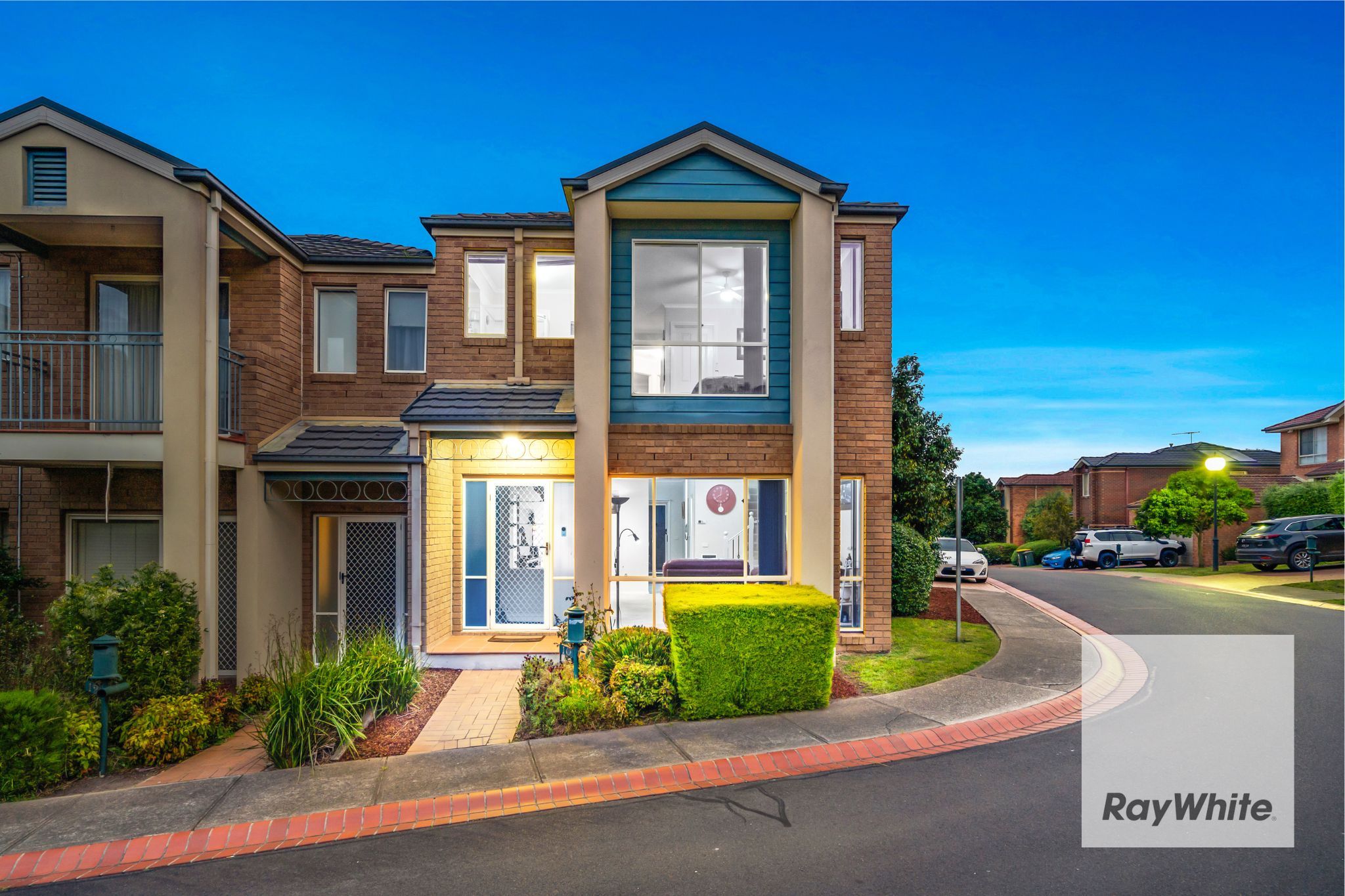 10 Redbark Hill Circuit, South Morang VIC 3752