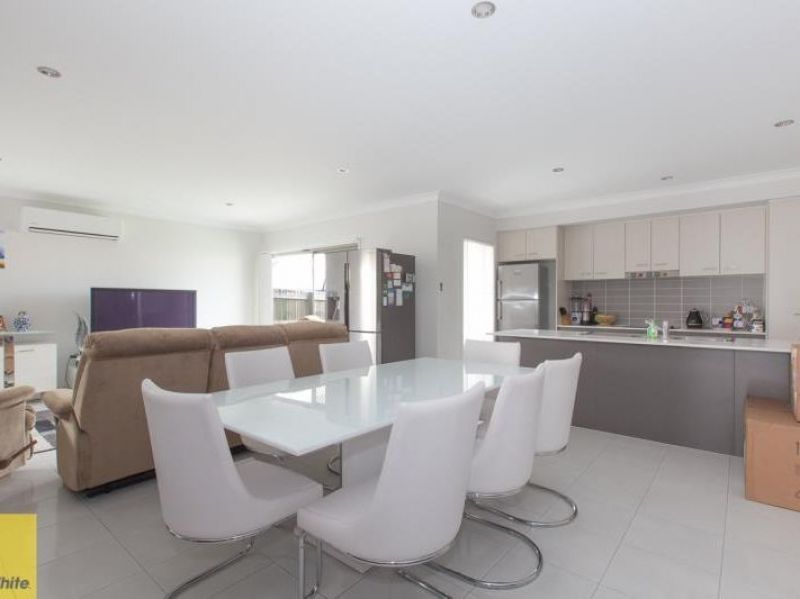 10 Lamont Street, Coomera, QLD 4209