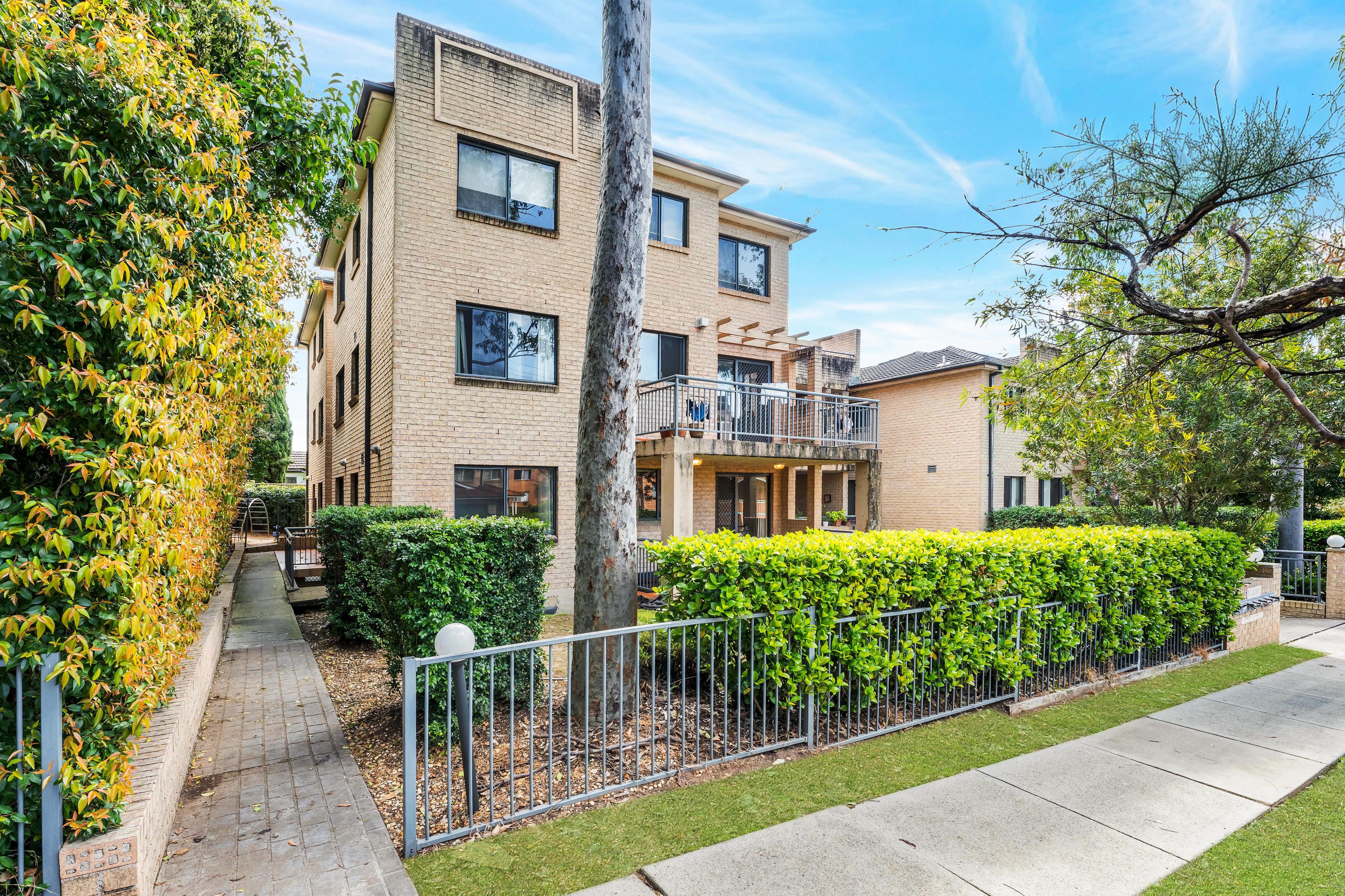 2/71-75 Clyde Street, Guildford, NSW 2161