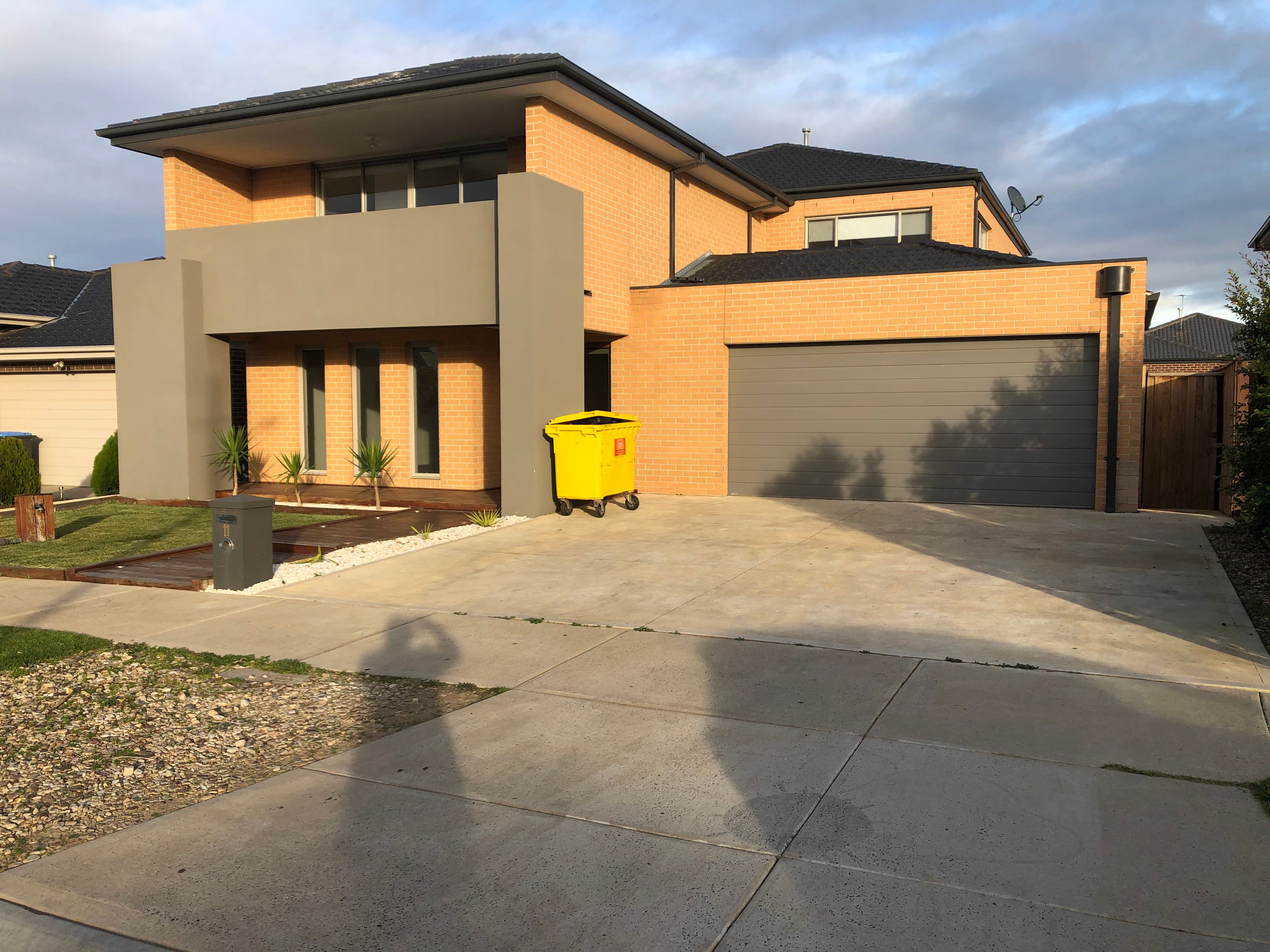 11 Chaucer Crescent, Truganina, VIC 3029