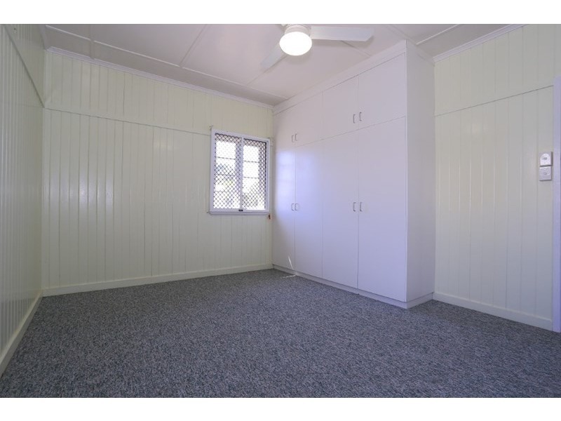 14 Cowap Street, Park Avenue, QLD 4701