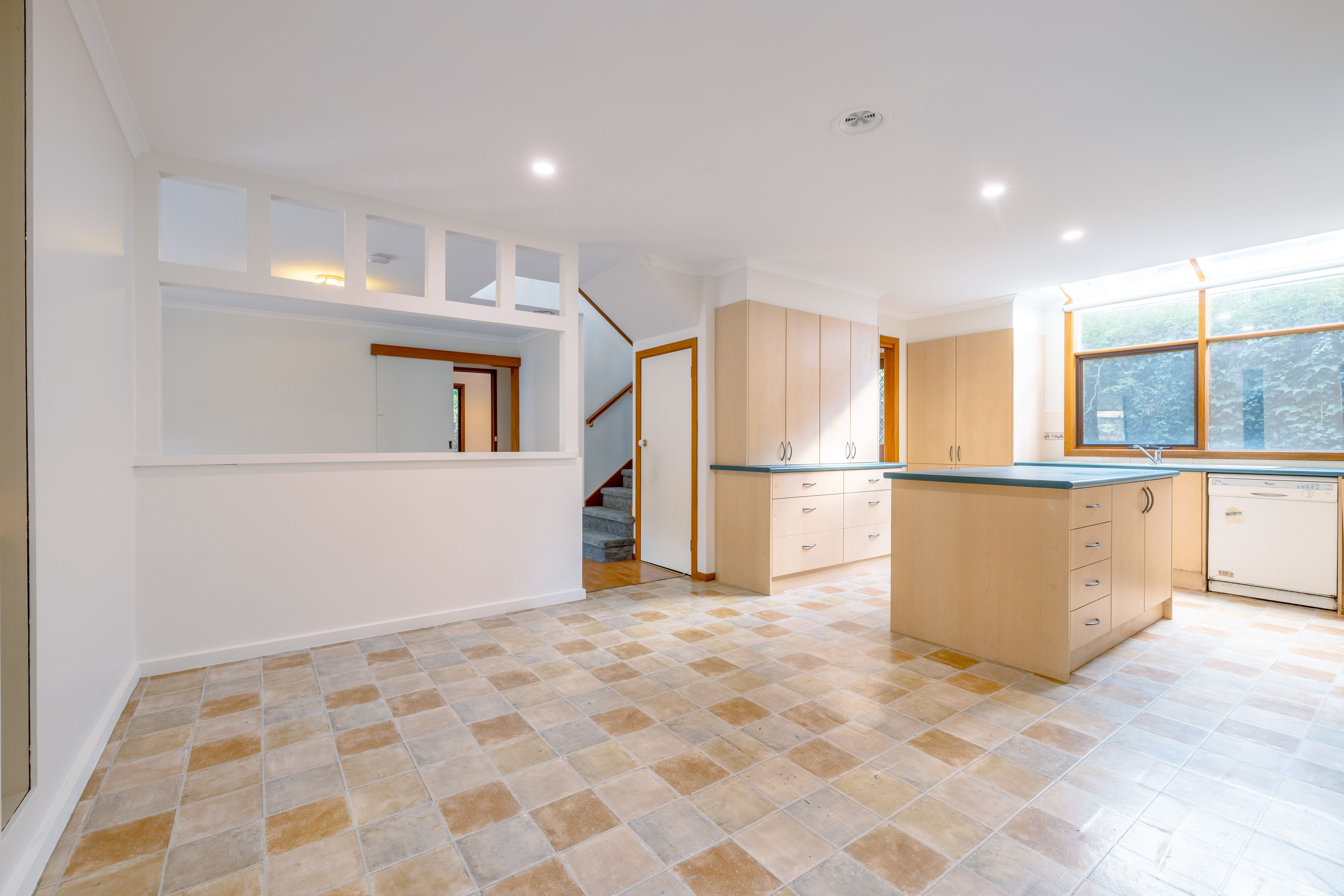 37 Haversham Avenue, Wheelers Hill, VIC 3150
