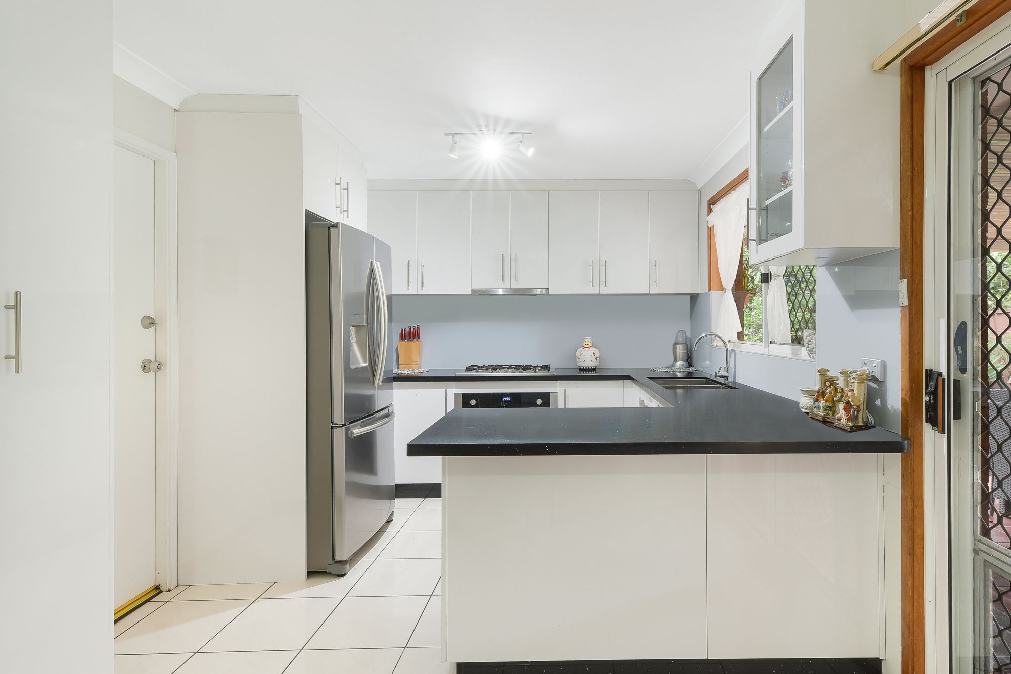 17 Chalcedony Street, Eagle Vale, NSW 2558