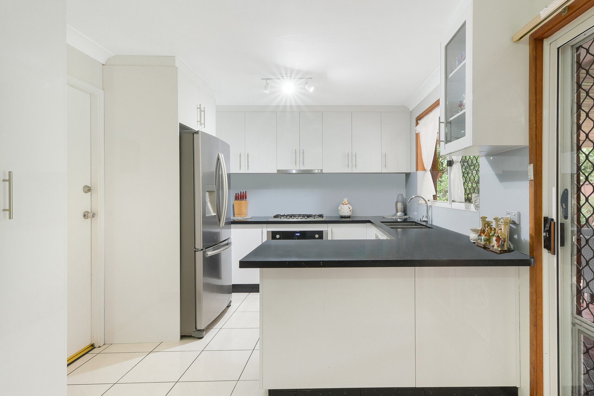 17 Chalcedony Street, Eagle Vale, NSW 2558