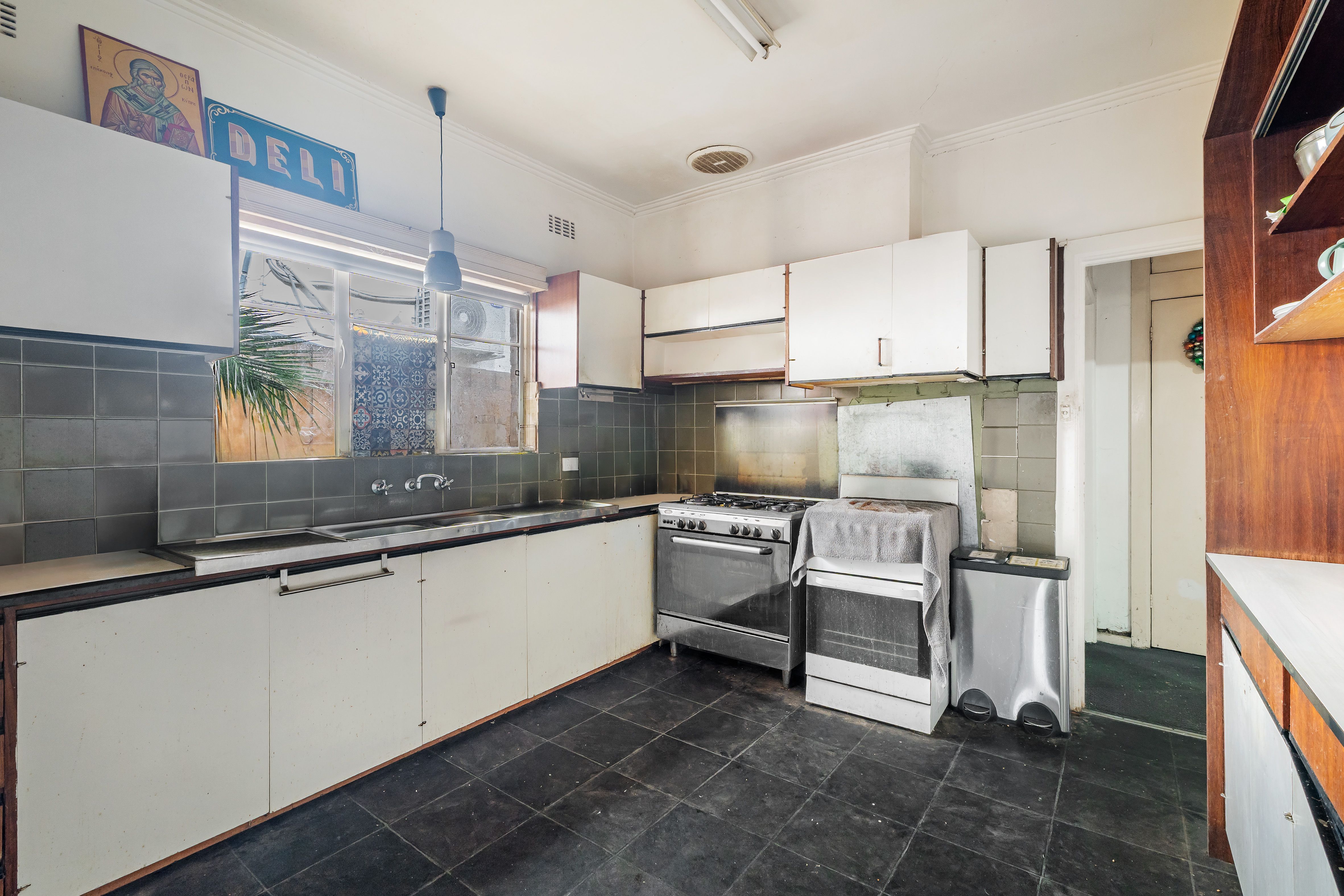 1759 Dandenong Road — photo 3 of 8