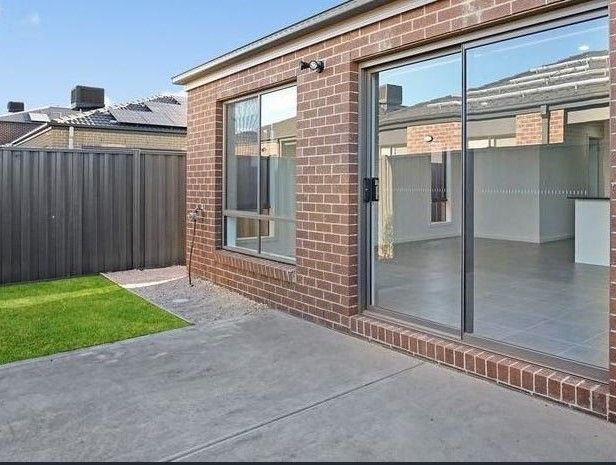 79 Danube Road — photo 9 of 9