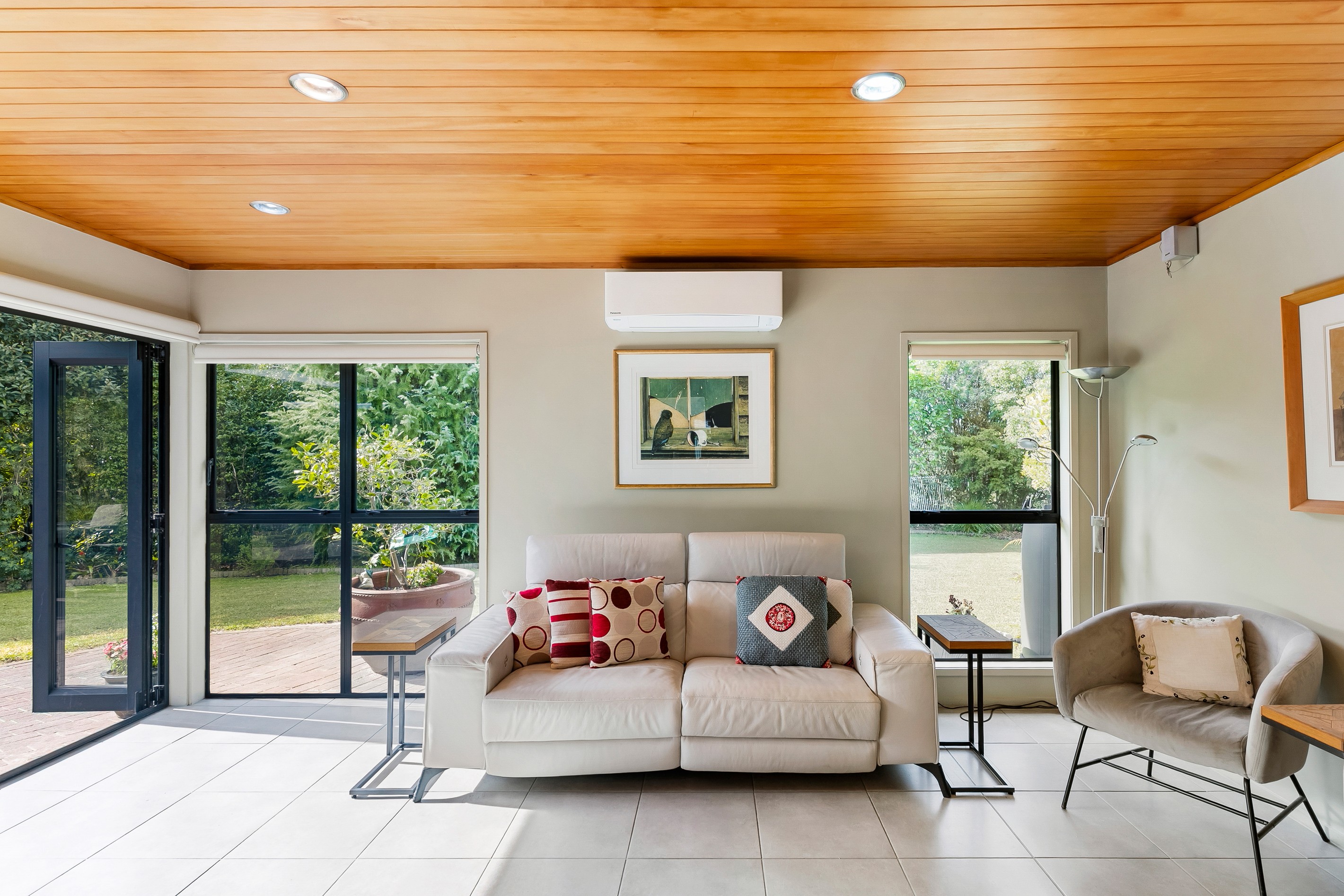 8 Kallaroo Place, Botany Downs, Manukau City