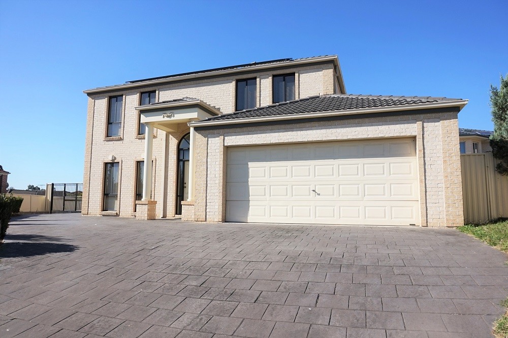 16 Saint Jerome, Blair Athol, NSW 2560