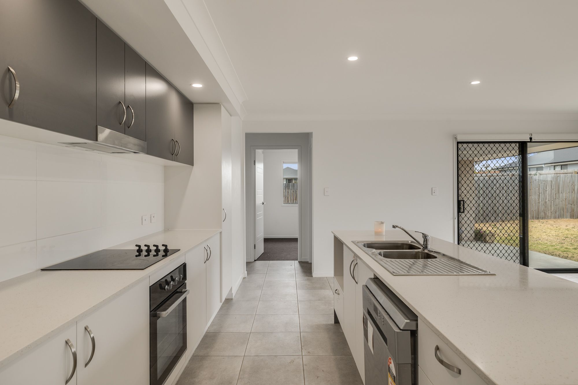 8 Bonita Court — photo 3 of 15