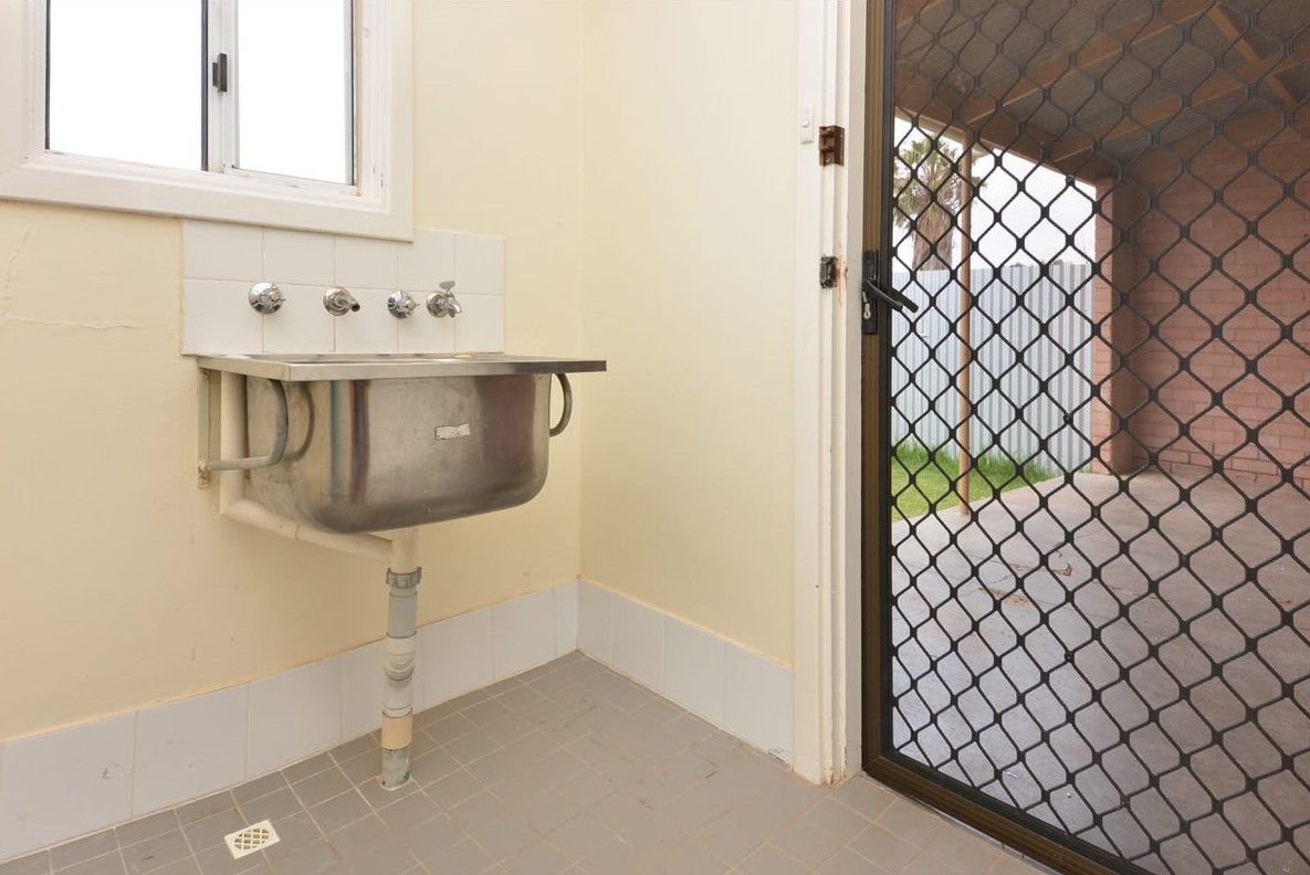 12 Albert Street — photo 9 of 13