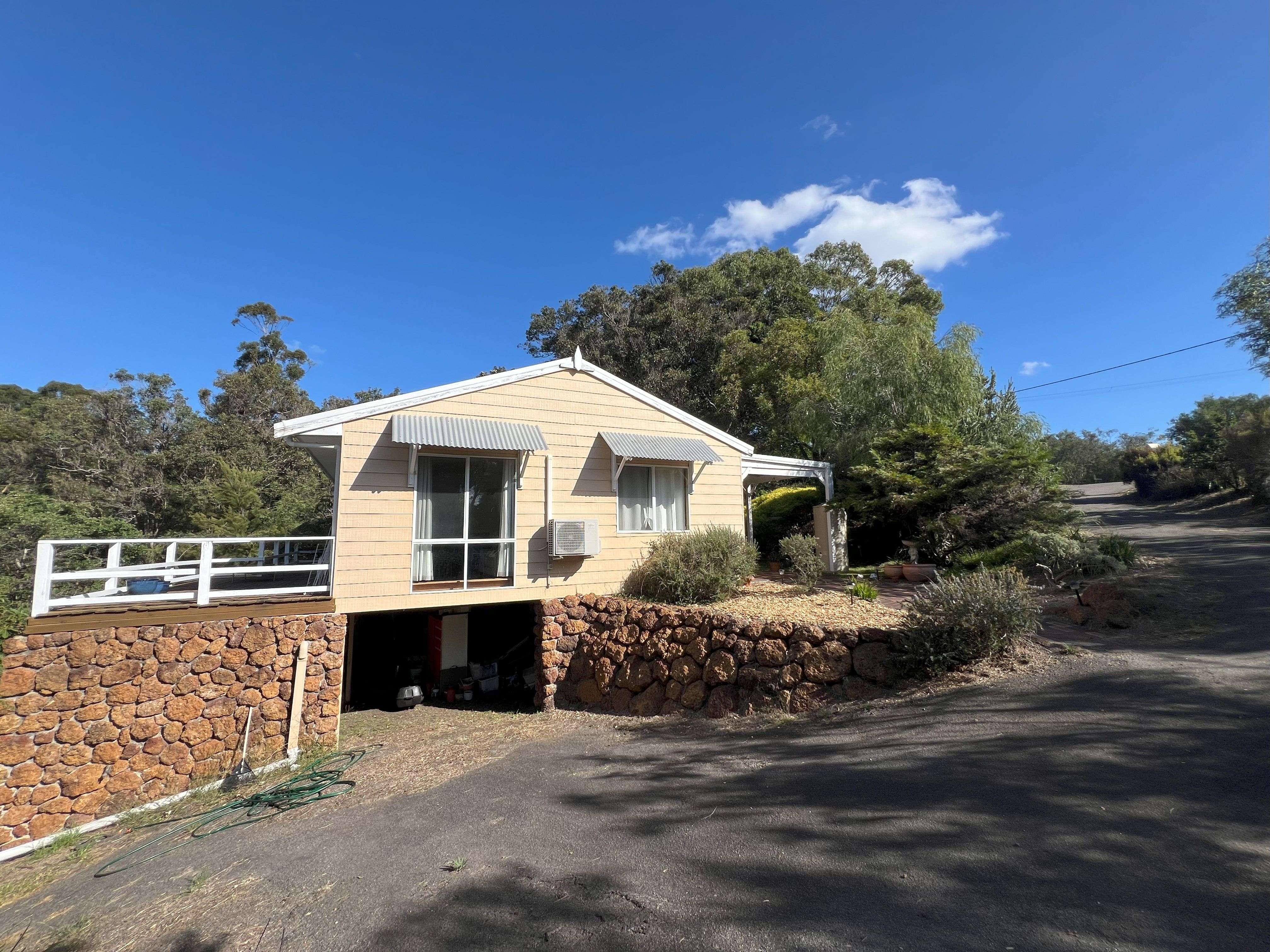 65 Minsterly Road, Ocean Beach, WA 6333