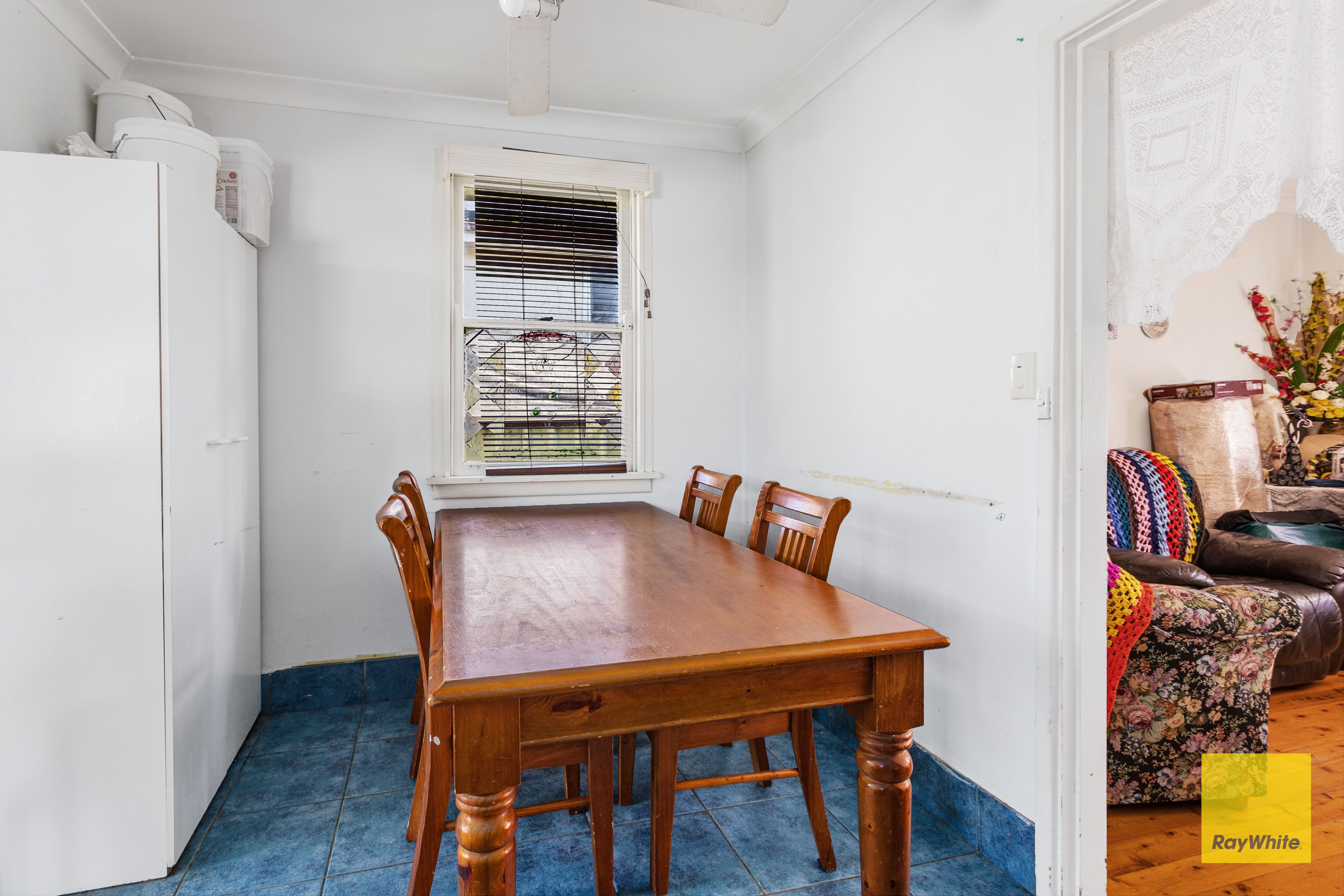 29 Bulolo Drive — photo 4 of 13