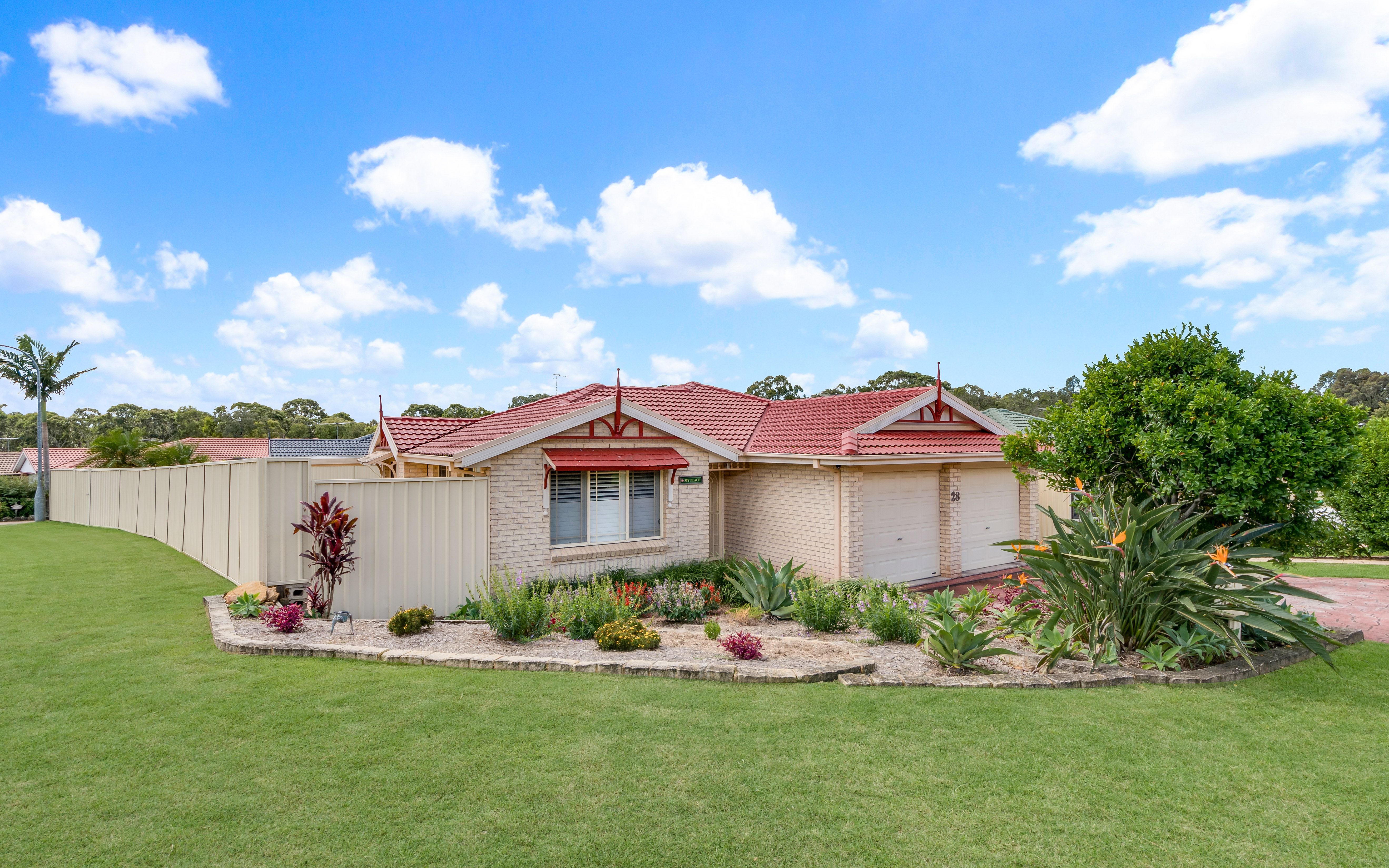 28 Freeman Circuit, Ingleburn, NSW 2565