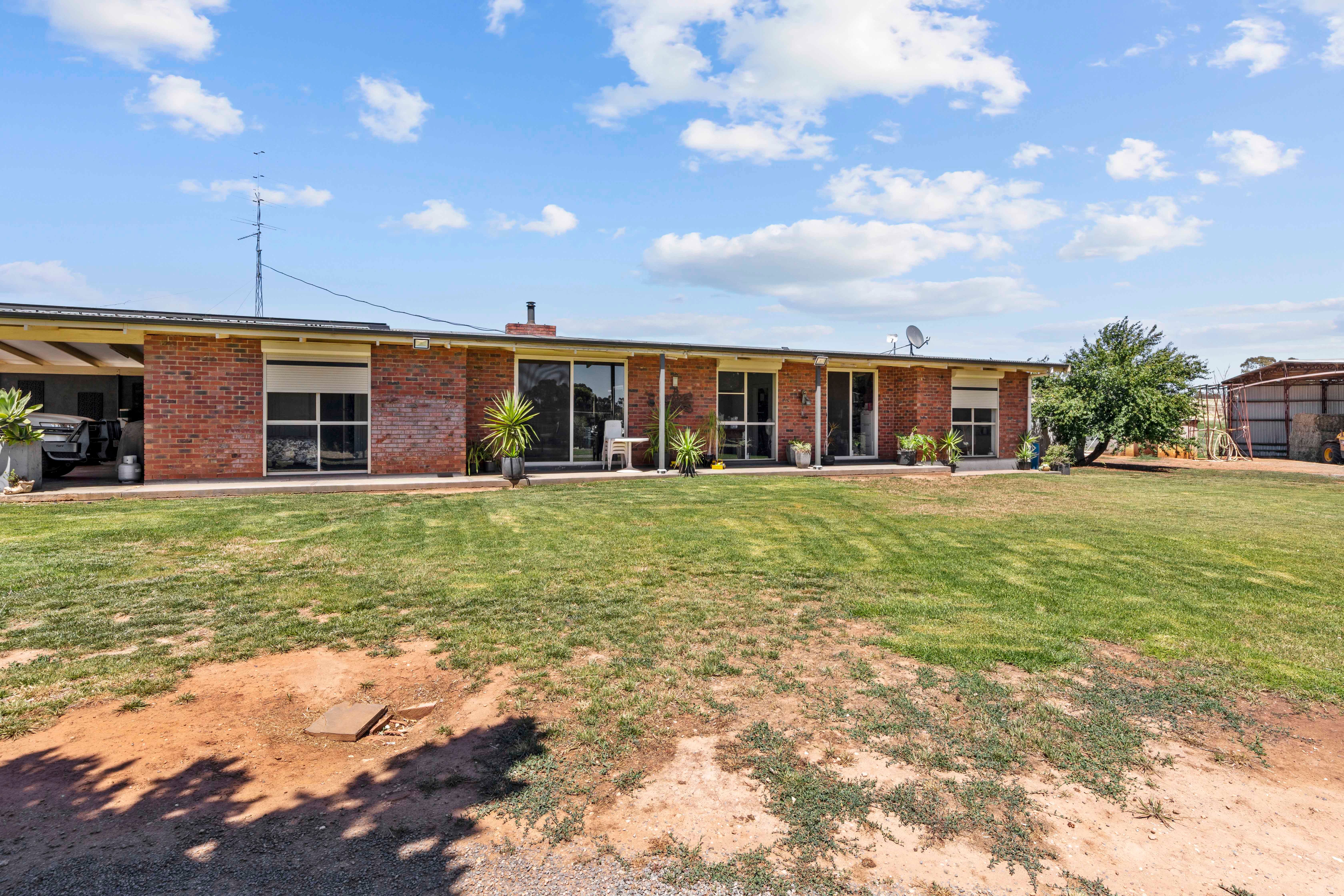 603 White Hut Road, Clare, SA 5453