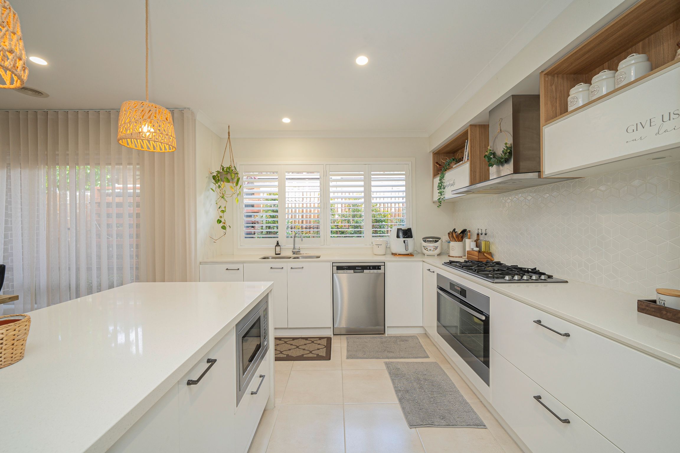 64 Graziers Crescent, Clyde North, VIC 3978