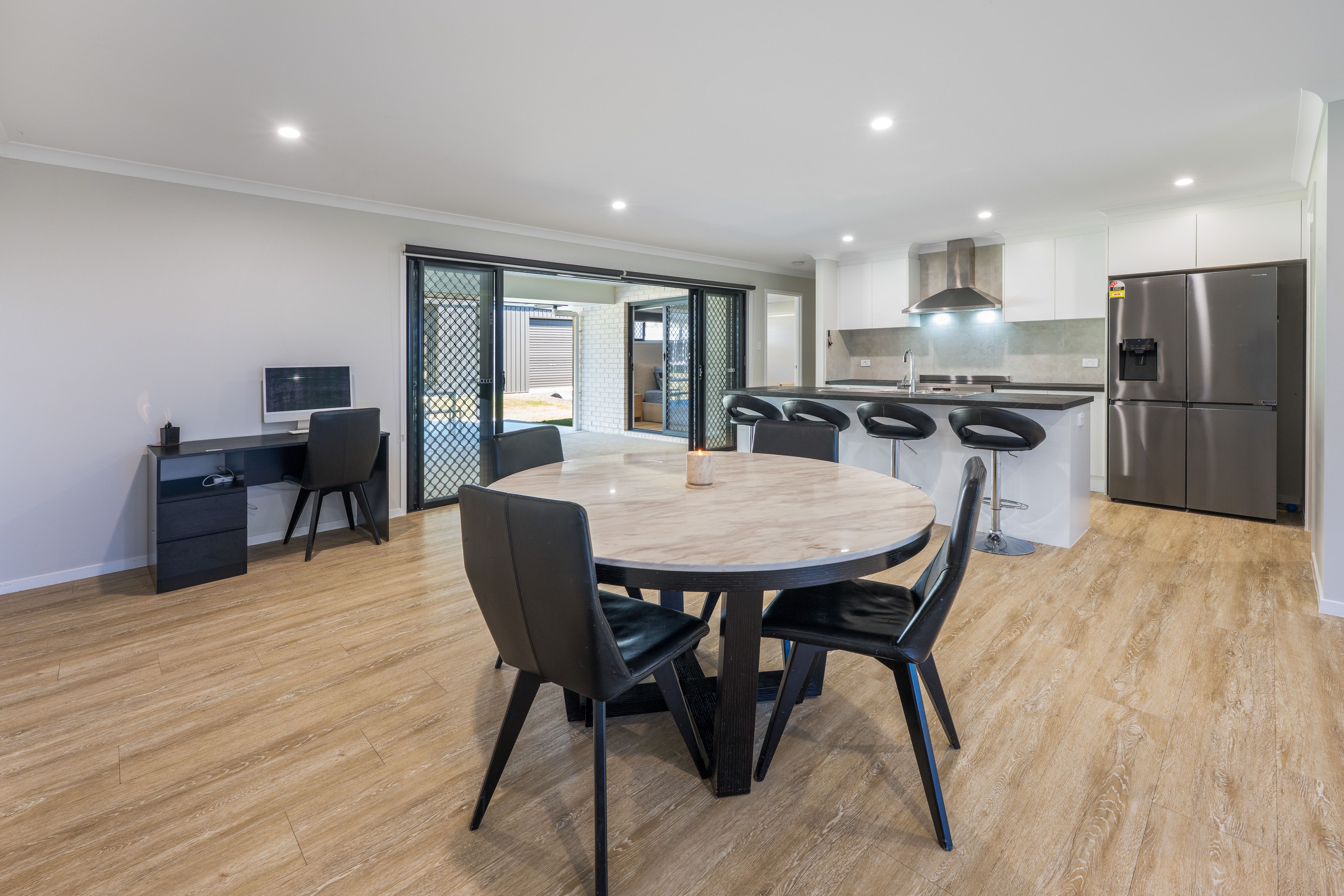 52 Brookvale Drive — photo 8 of 22