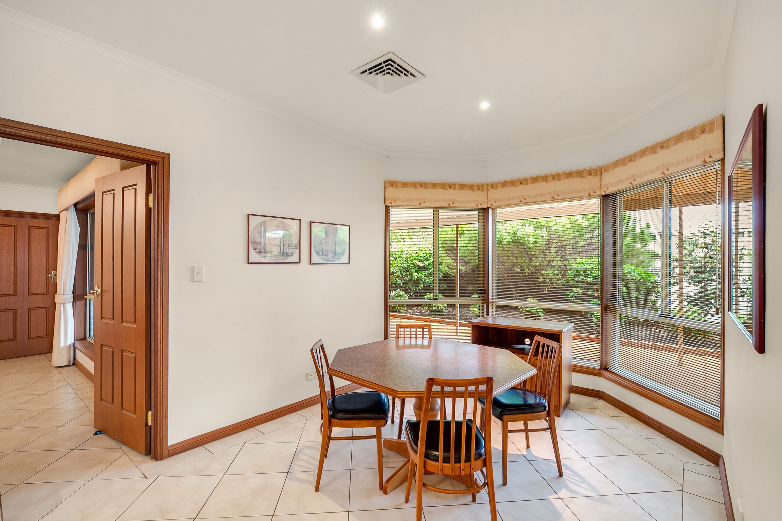 3 Huckstepp Court — photo 11 of 25