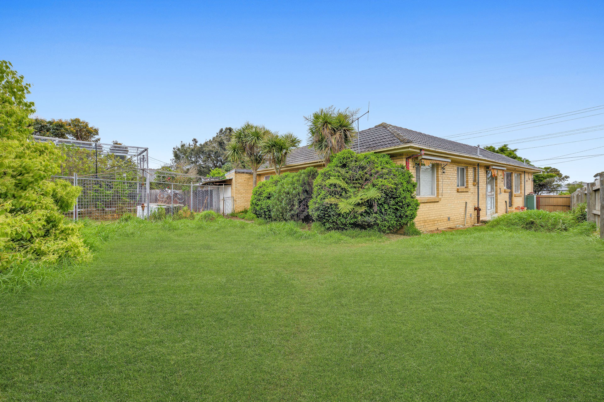 10 Cambridge Drive, Glen Waverley, VIC 3150
