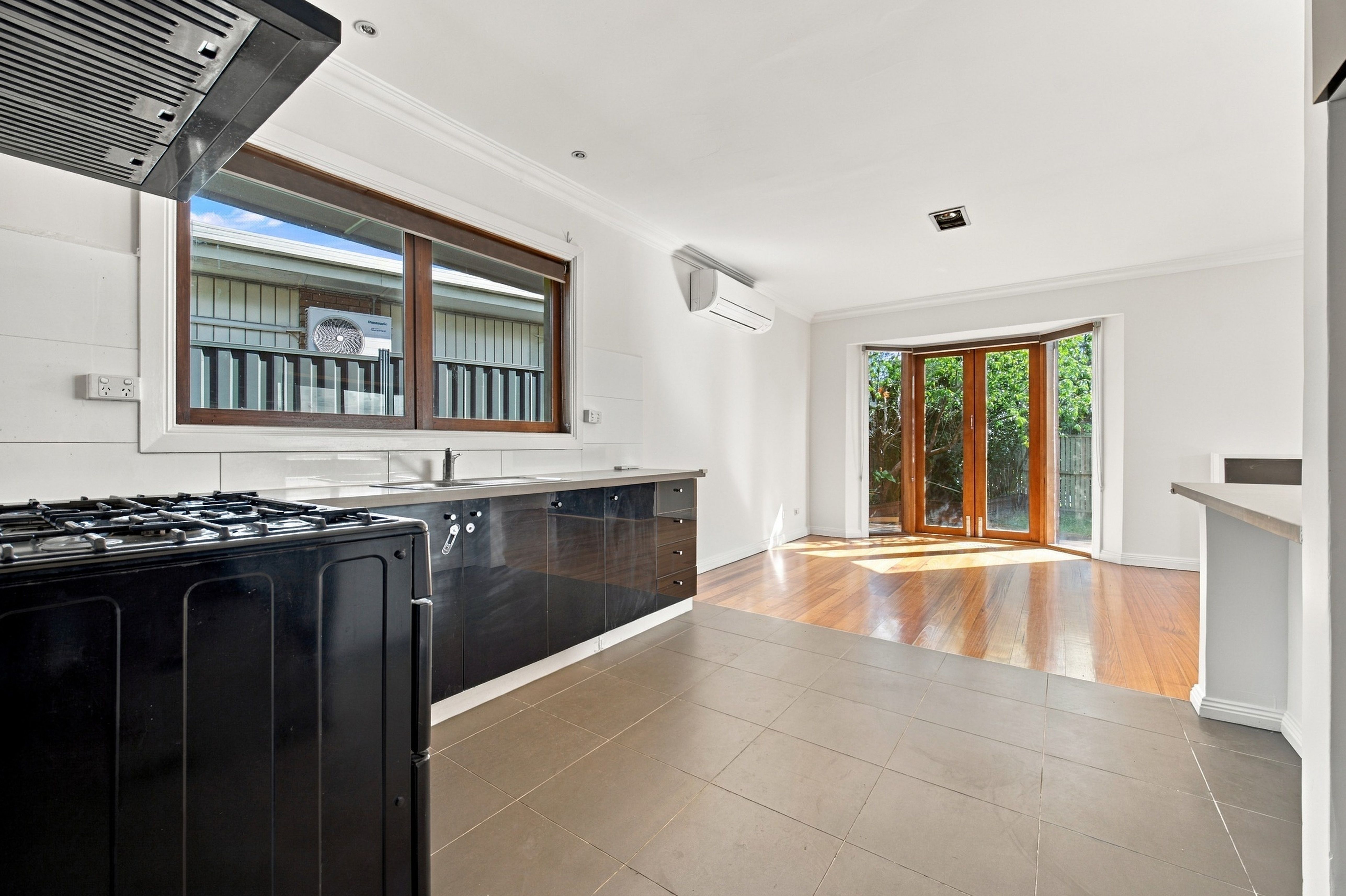 50 Kemp Street — photo 8 of 24