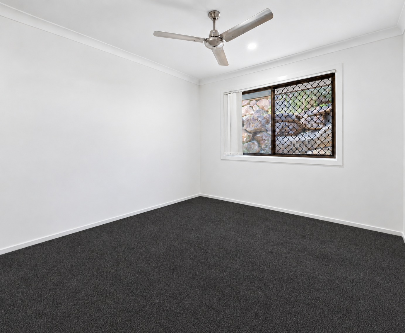 1/15 Kaplan Street — photo 9 of 14