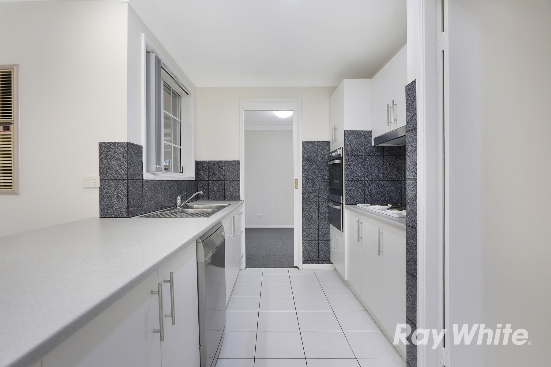 7 Redstone Place, St Clair, NSW 2759