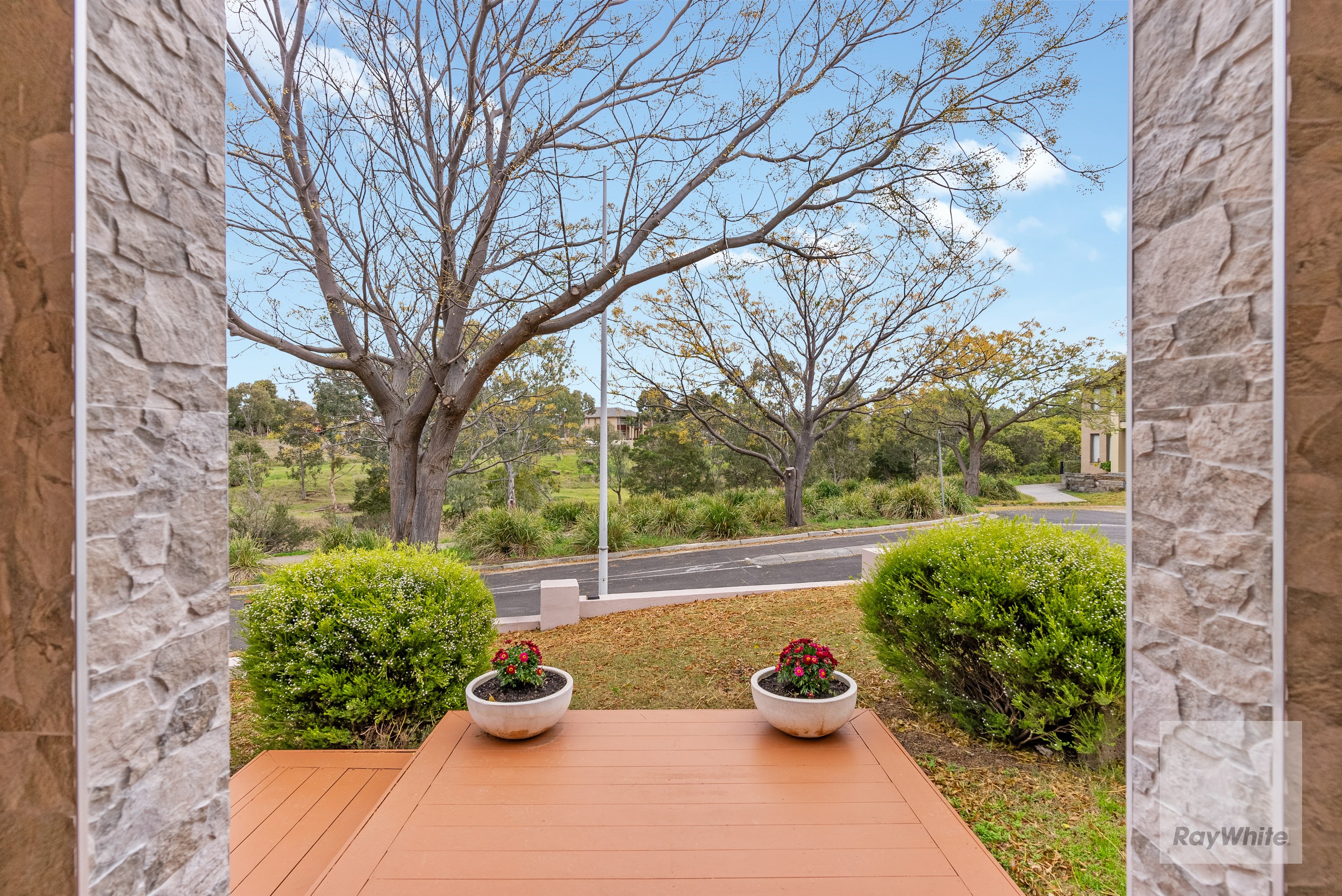 8 Herring Loop, Caroline Springs, VIC 3023