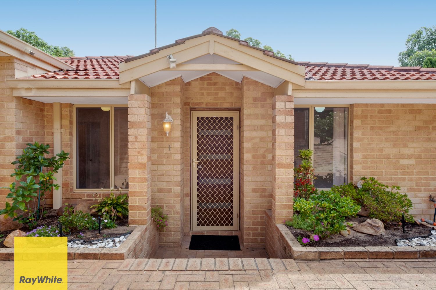 1/84 Corbett Street, Scarborough, WA 6019